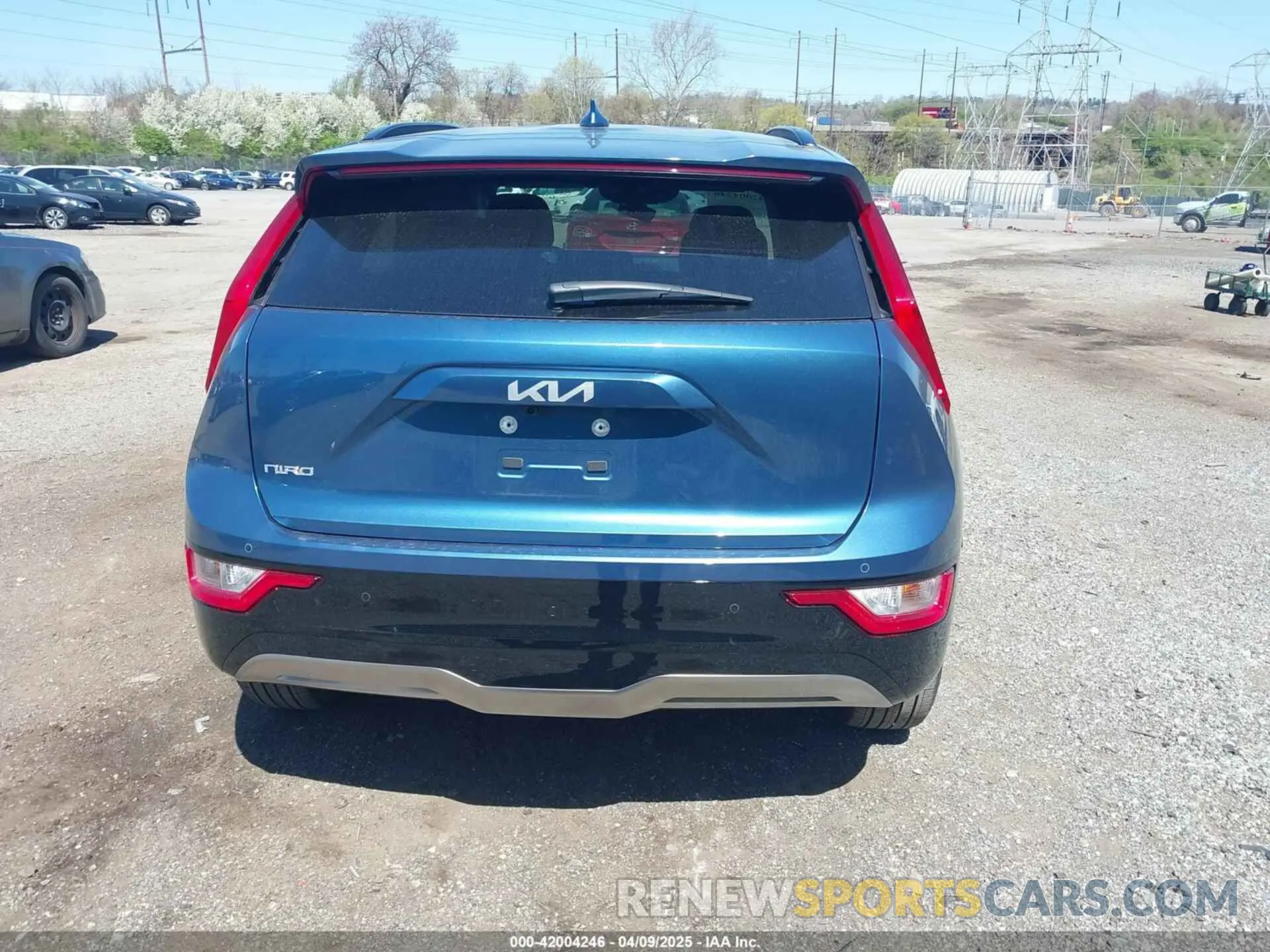 17 Photograph of a damaged car KNDCR3L11R5105378 KIA NIRO EV 2024