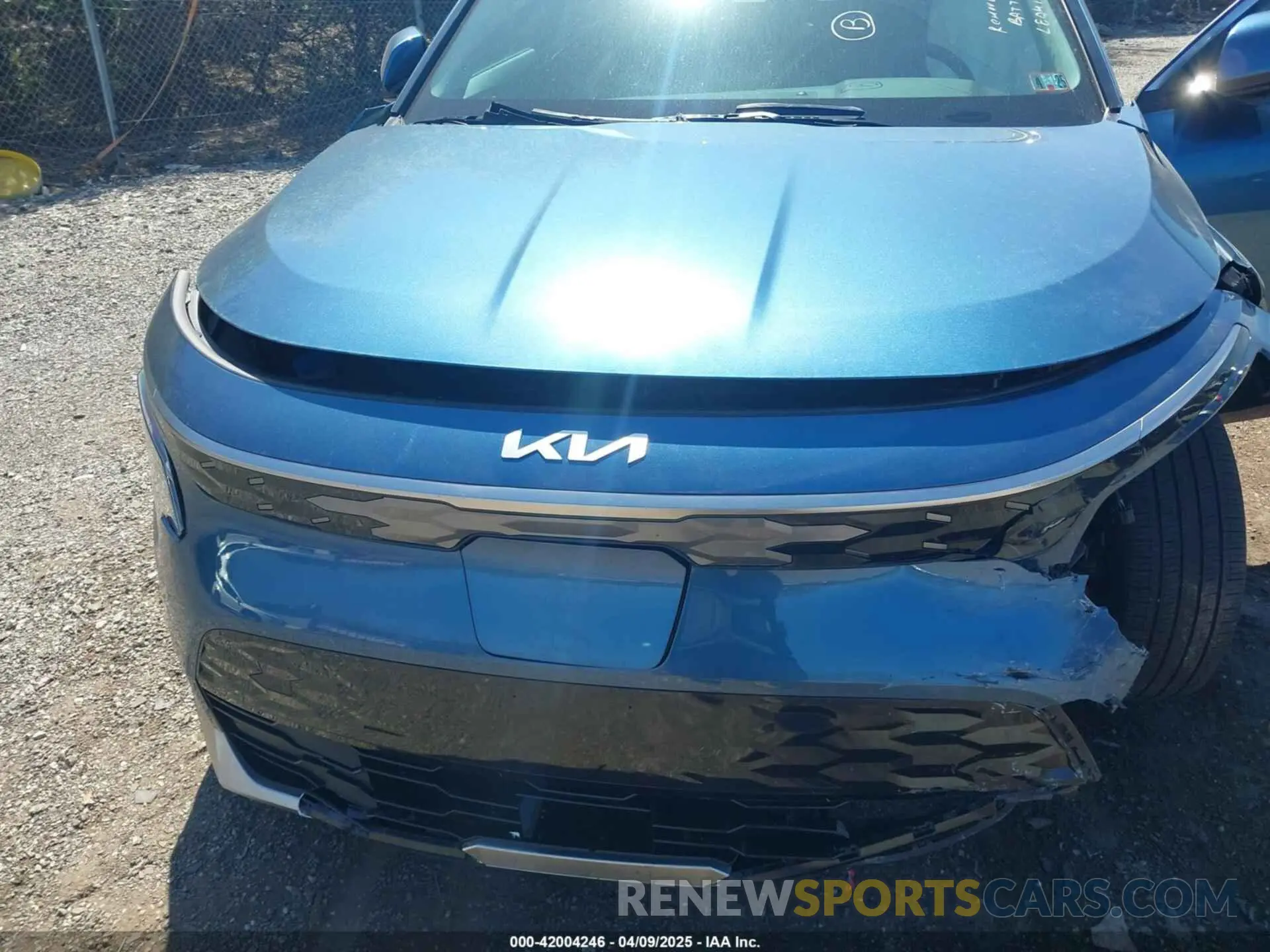 6 Photograph of a damaged car KNDCR3L11R5105378 KIA NIRO EV 2024