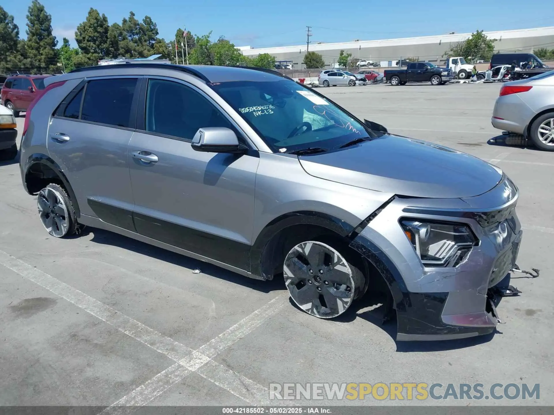 1 Photograph of a damaged car KNDCR3L13R5082380 KIA NIRO EV 2024