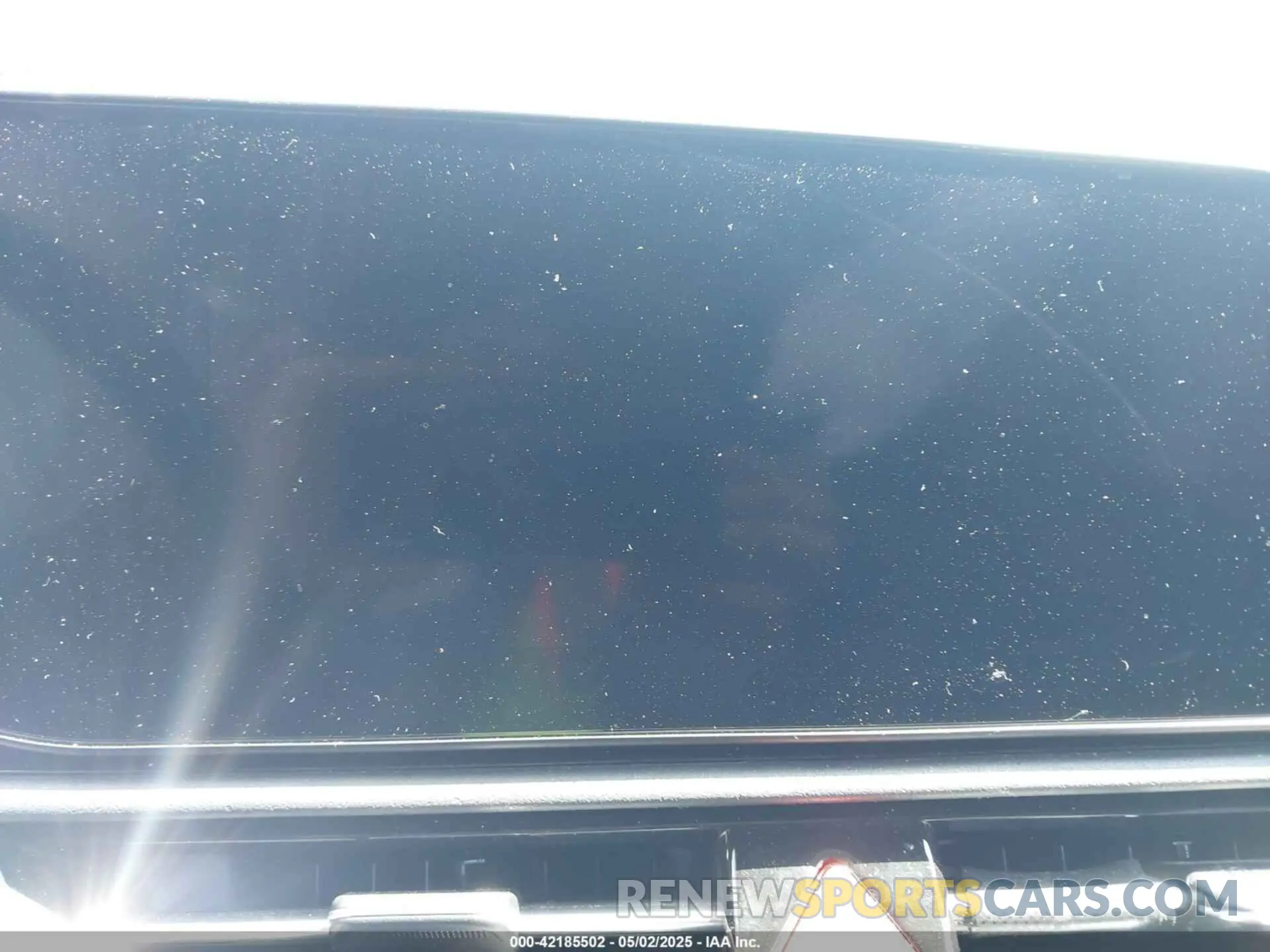 17 Photograph of a damaged car KNDCR3L13R5082380 KIA NIRO EV 2024