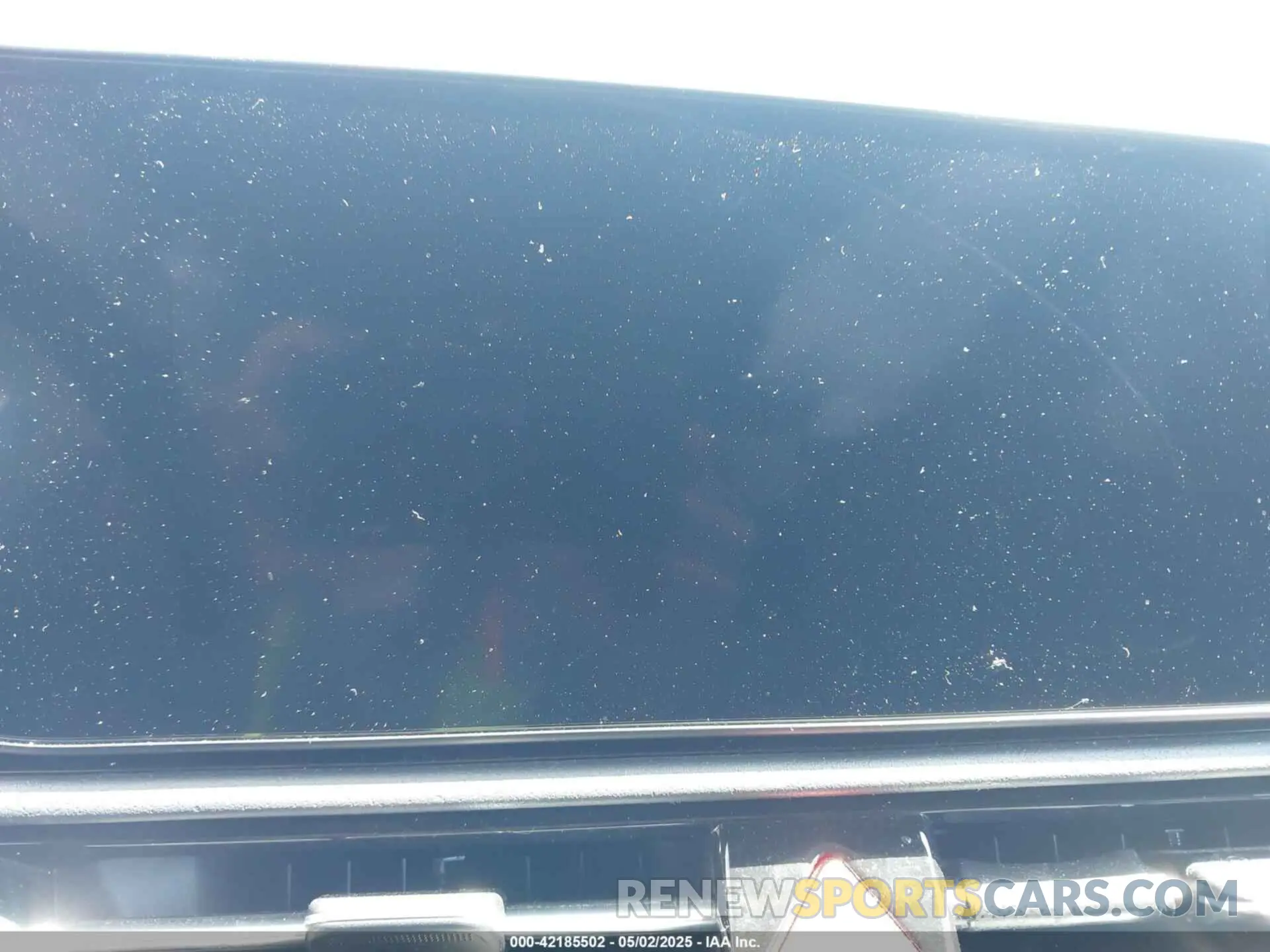 18 Photograph of a damaged car KNDCR3L13R5082380 KIA NIRO EV 2024