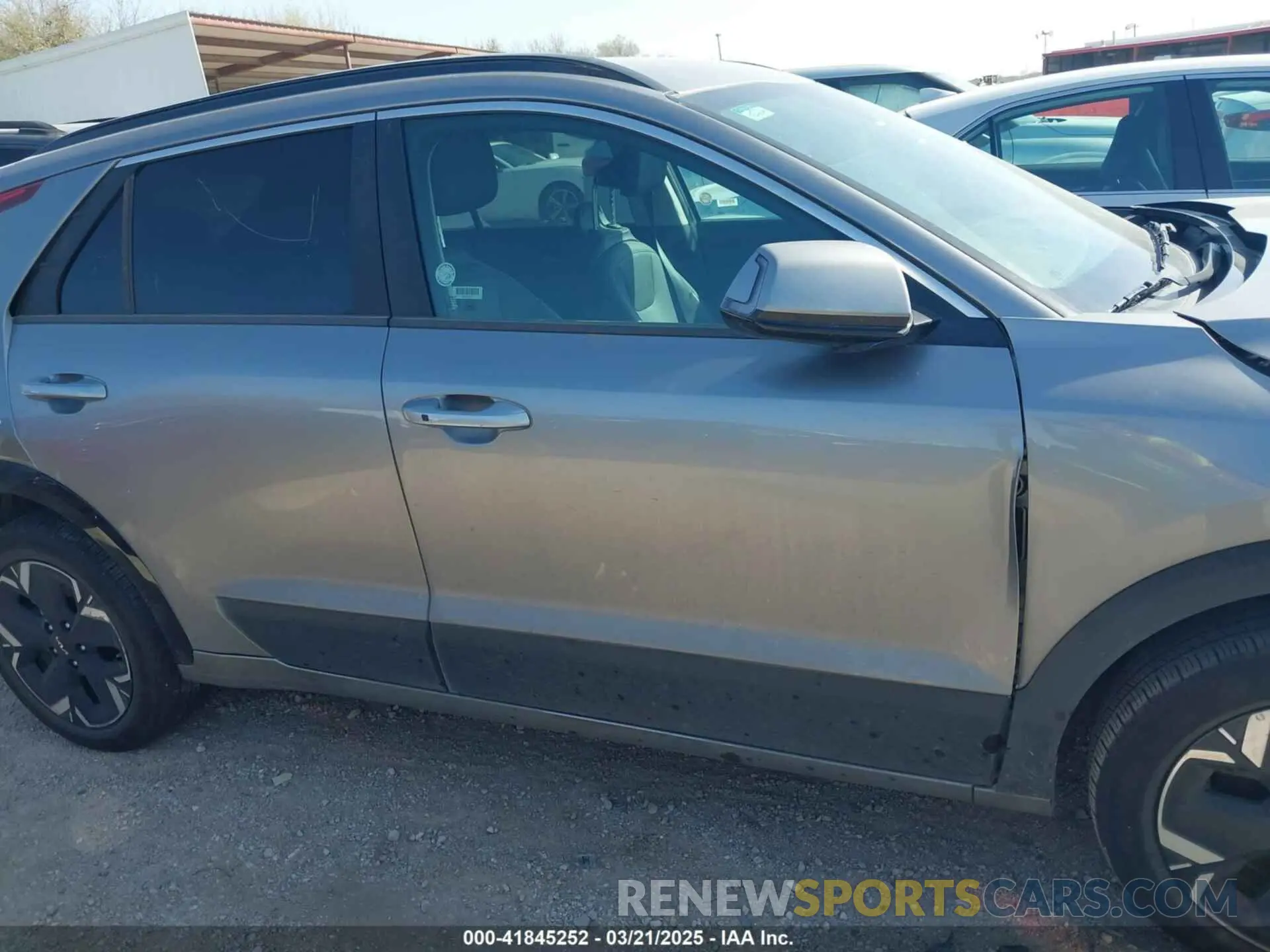 13 Photograph of a damaged car KNDCR3L13R5097820 KIA NIRO EV 2024