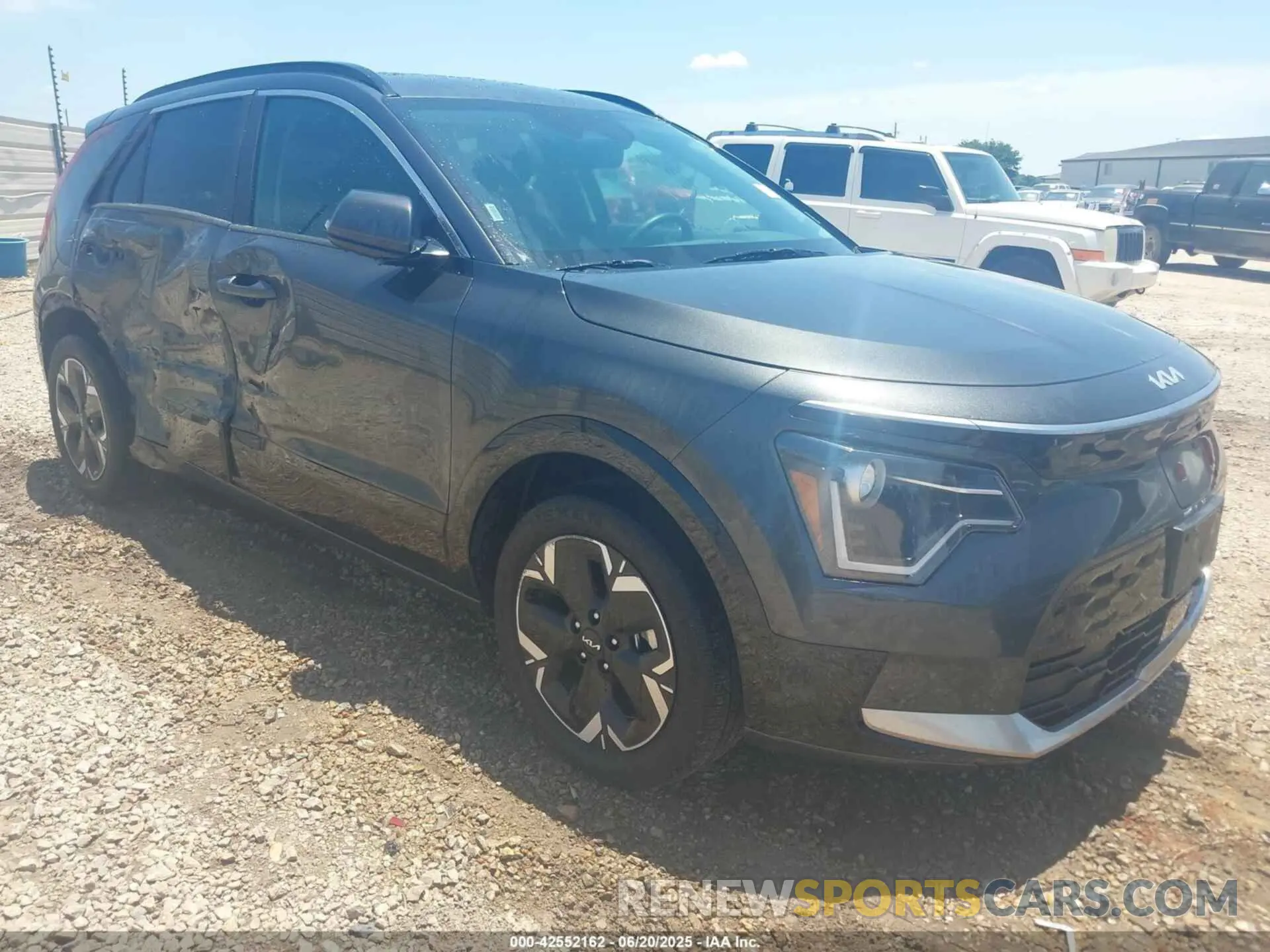 1 Photograph of a damaged car KNDCR3L16R5091302 KIA NIRO EV 2024