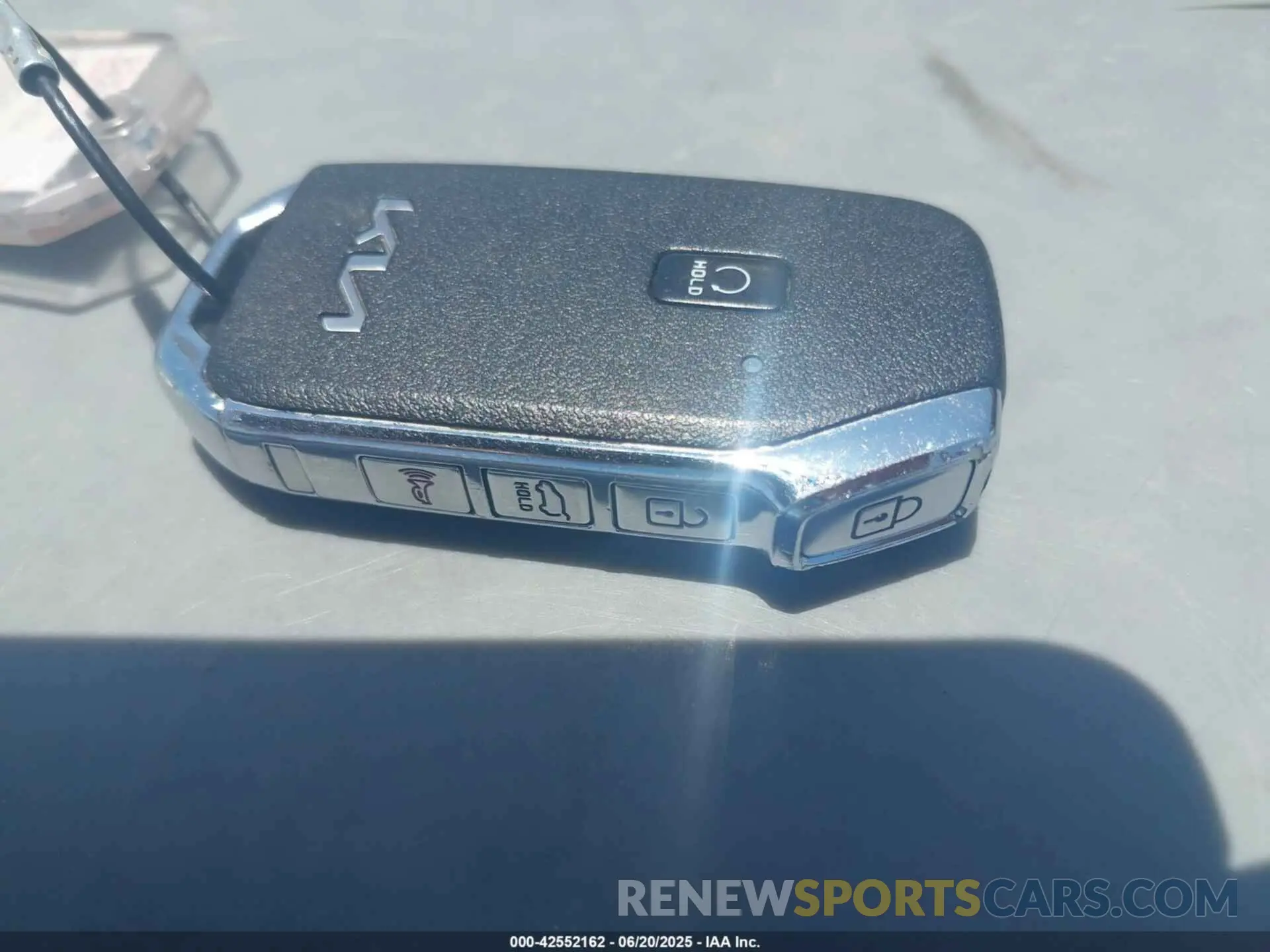 11 Photograph of a damaged car KNDCR3L16R5091302 KIA NIRO EV 2024