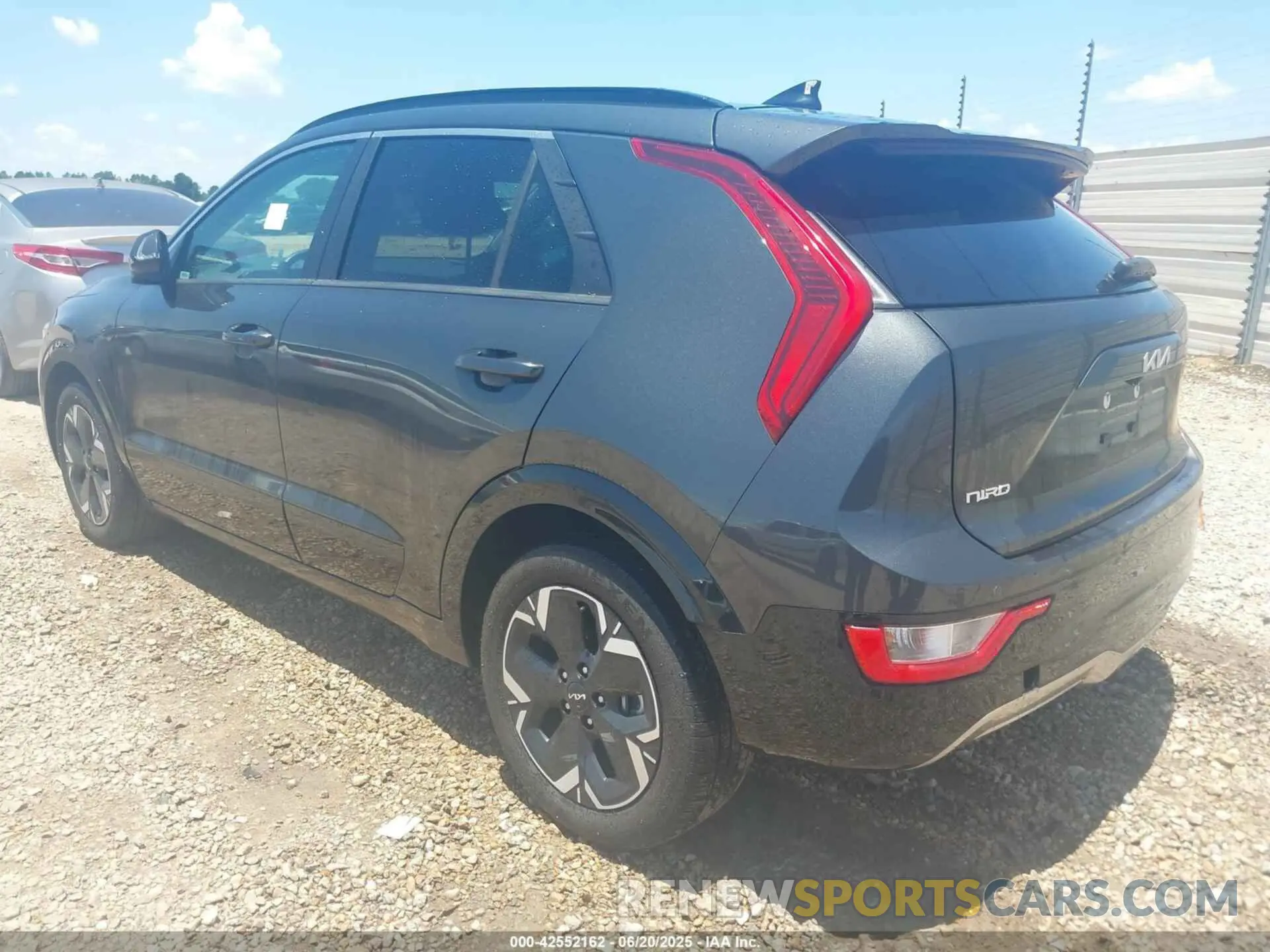 3 Photograph of a damaged car KNDCR3L16R5091302 KIA NIRO EV 2024