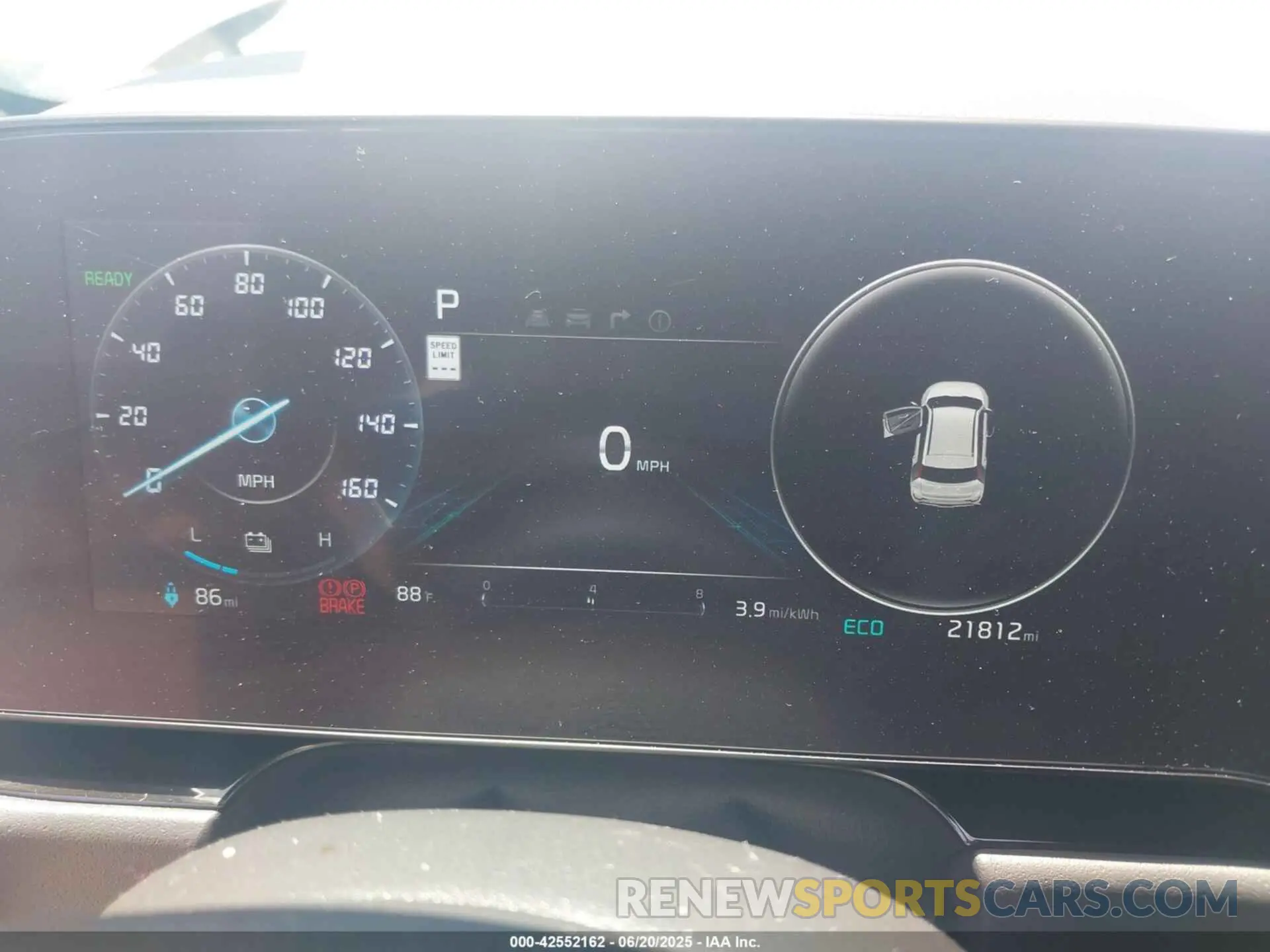 7 Photograph of a damaged car KNDCR3L16R5091302 KIA NIRO EV 2024