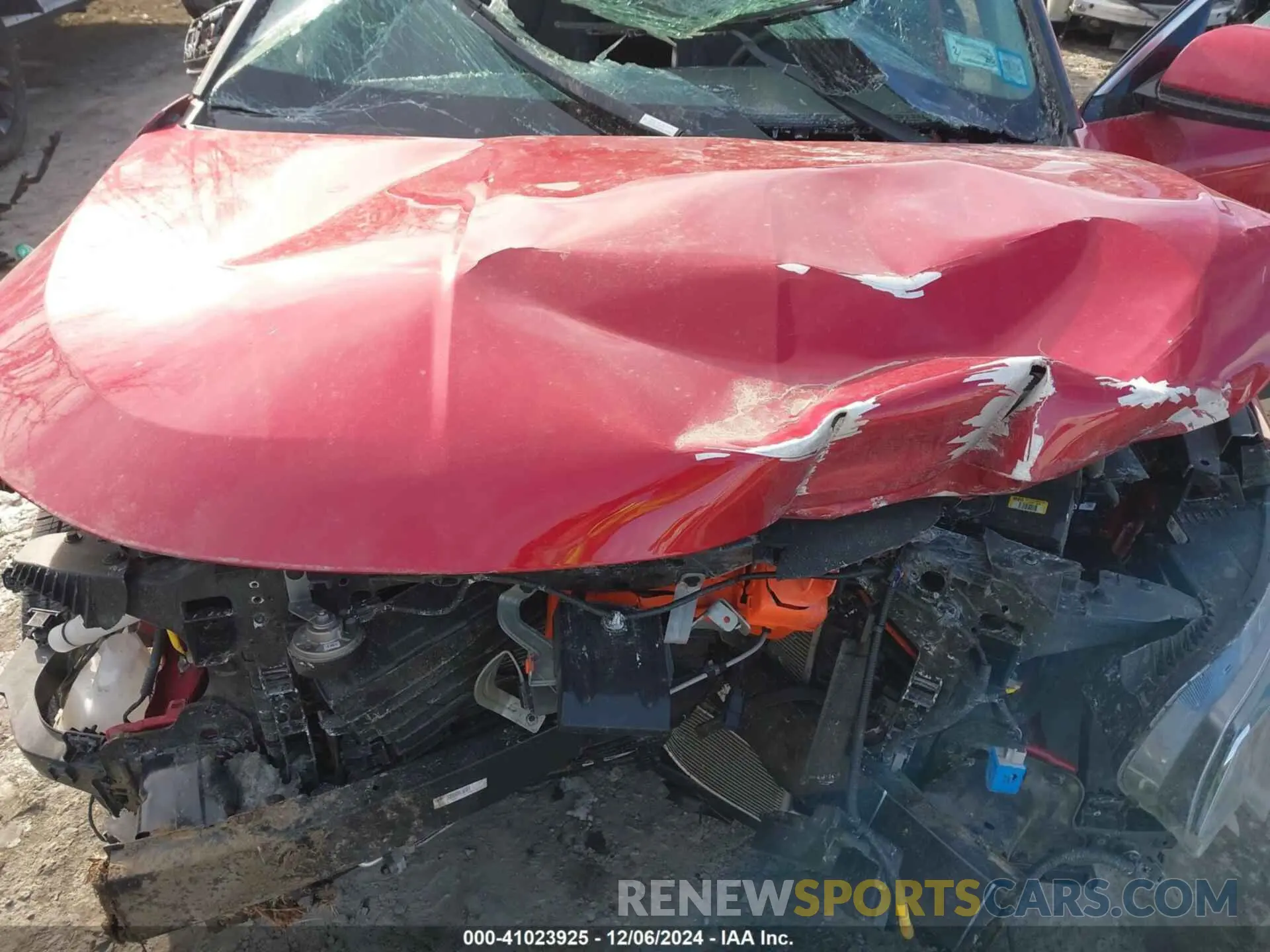10 Photograph of a damaged car KNDCR3L19R5091214 KIA NIRO EV 2024
