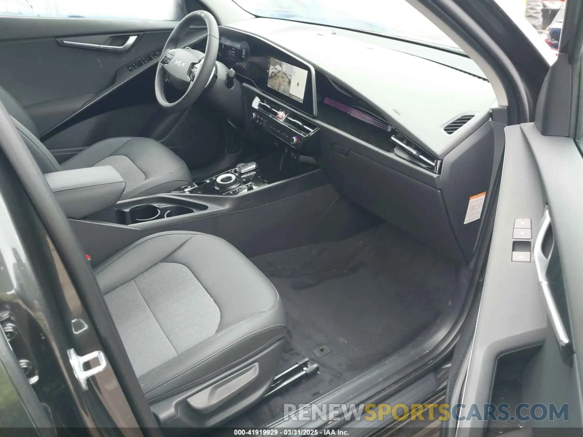 5 Photograph of a damaged car KNDCR3L17S5136544 KIA NIRO EV 2025