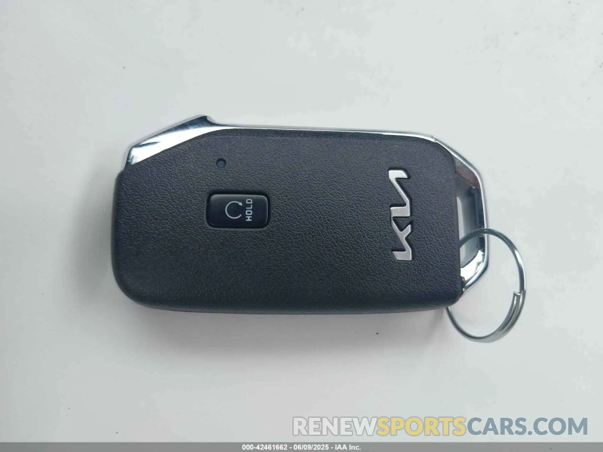 11 Photograph of a damaged car KNDCR3L18S5133832 KIA NIRO EV 2025