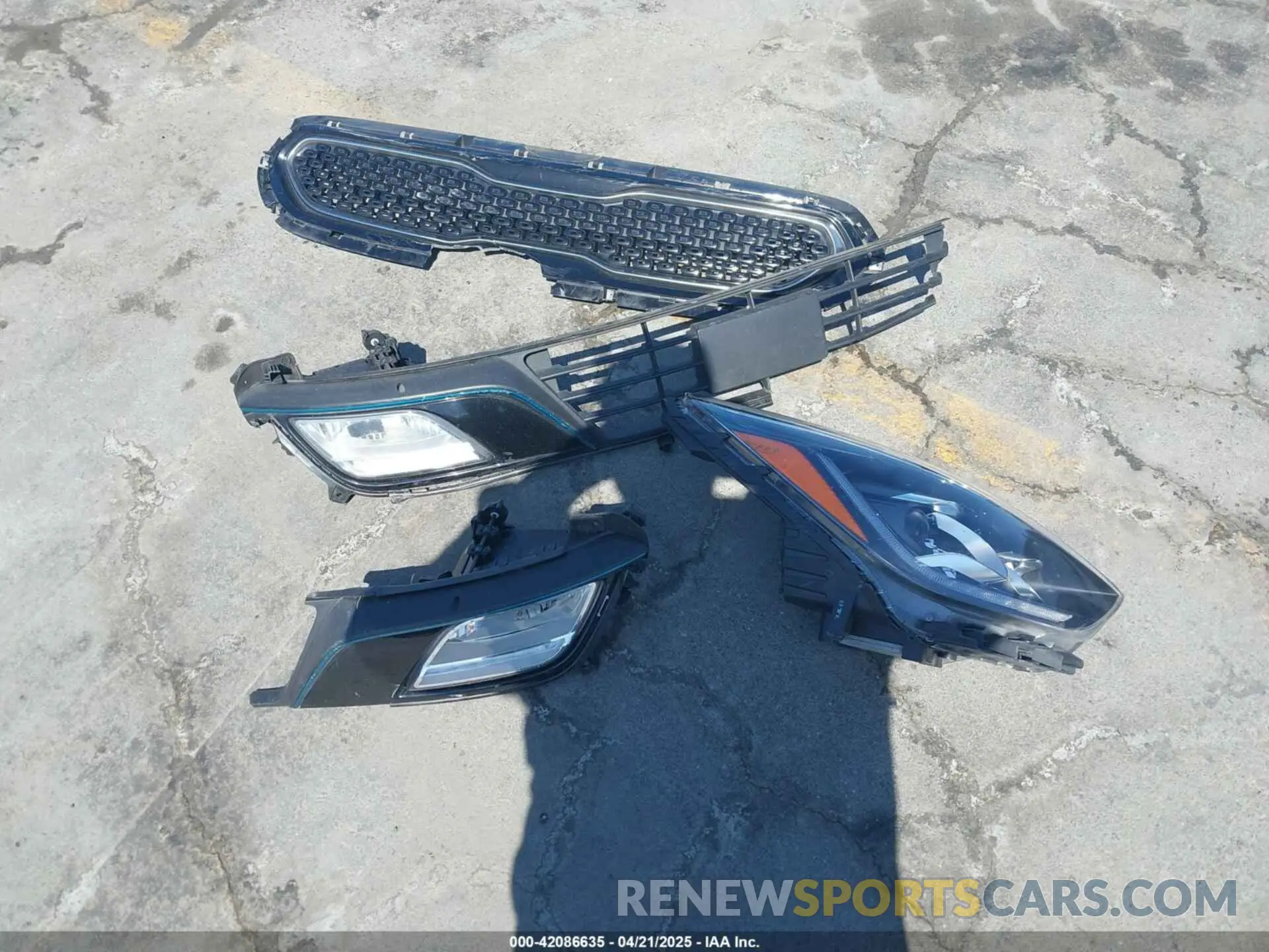 12 Photograph of a damaged car KNDCC3LD8K5315199 KIA NIRO PLUG-IN HYBRID 2019