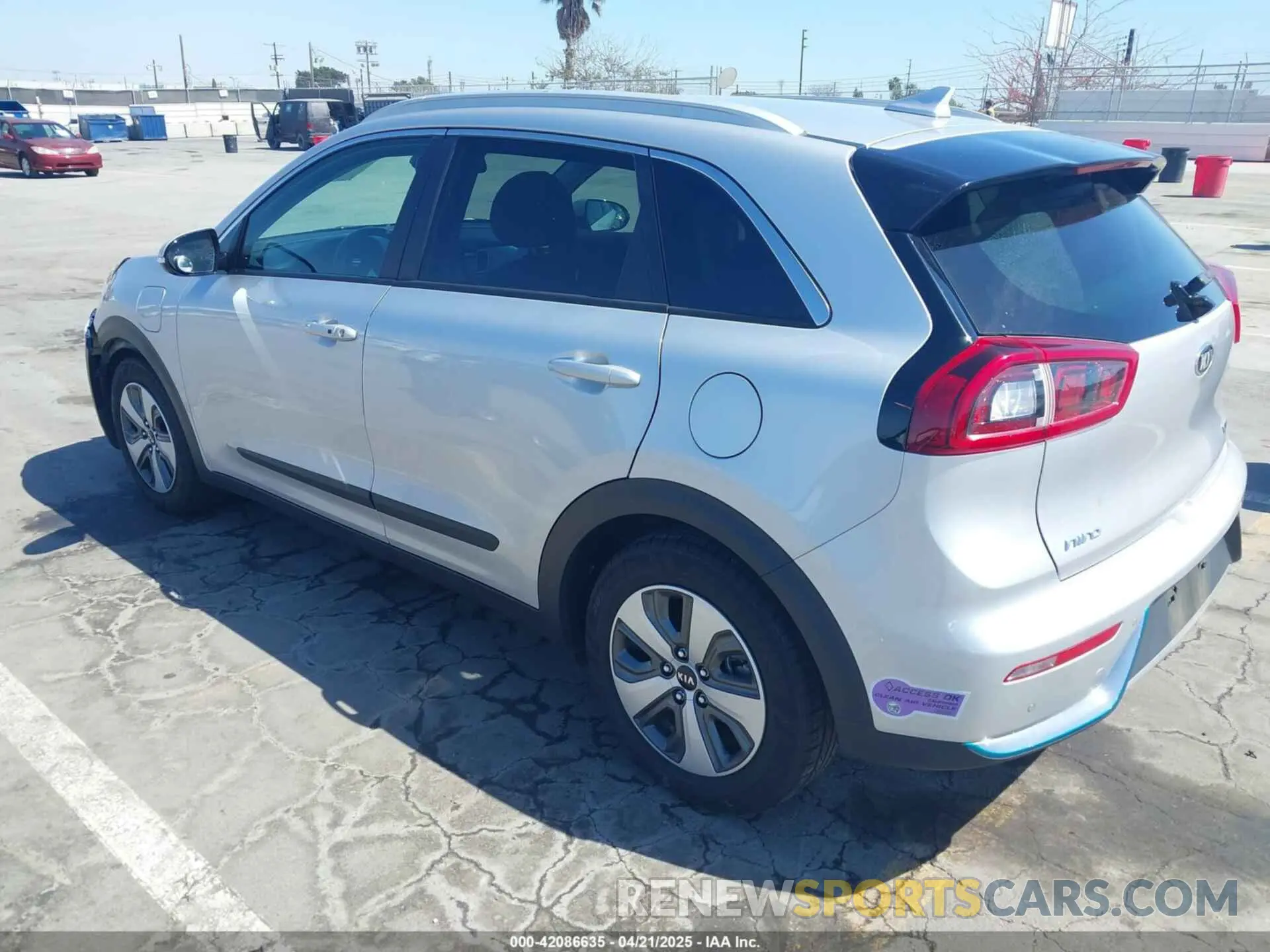 3 Photograph of a damaged car KNDCC3LD8K5315199 KIA NIRO PLUG-IN HYBRID 2019