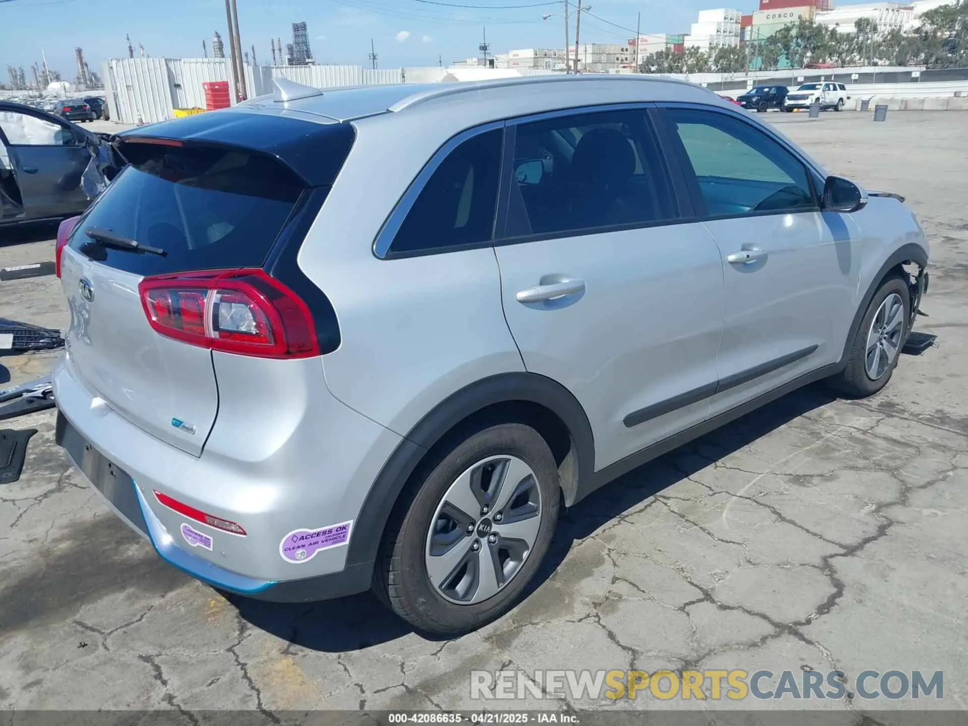 4 Photograph of a damaged car KNDCC3LD8K5315199 KIA NIRO PLUG-IN HYBRID 2019