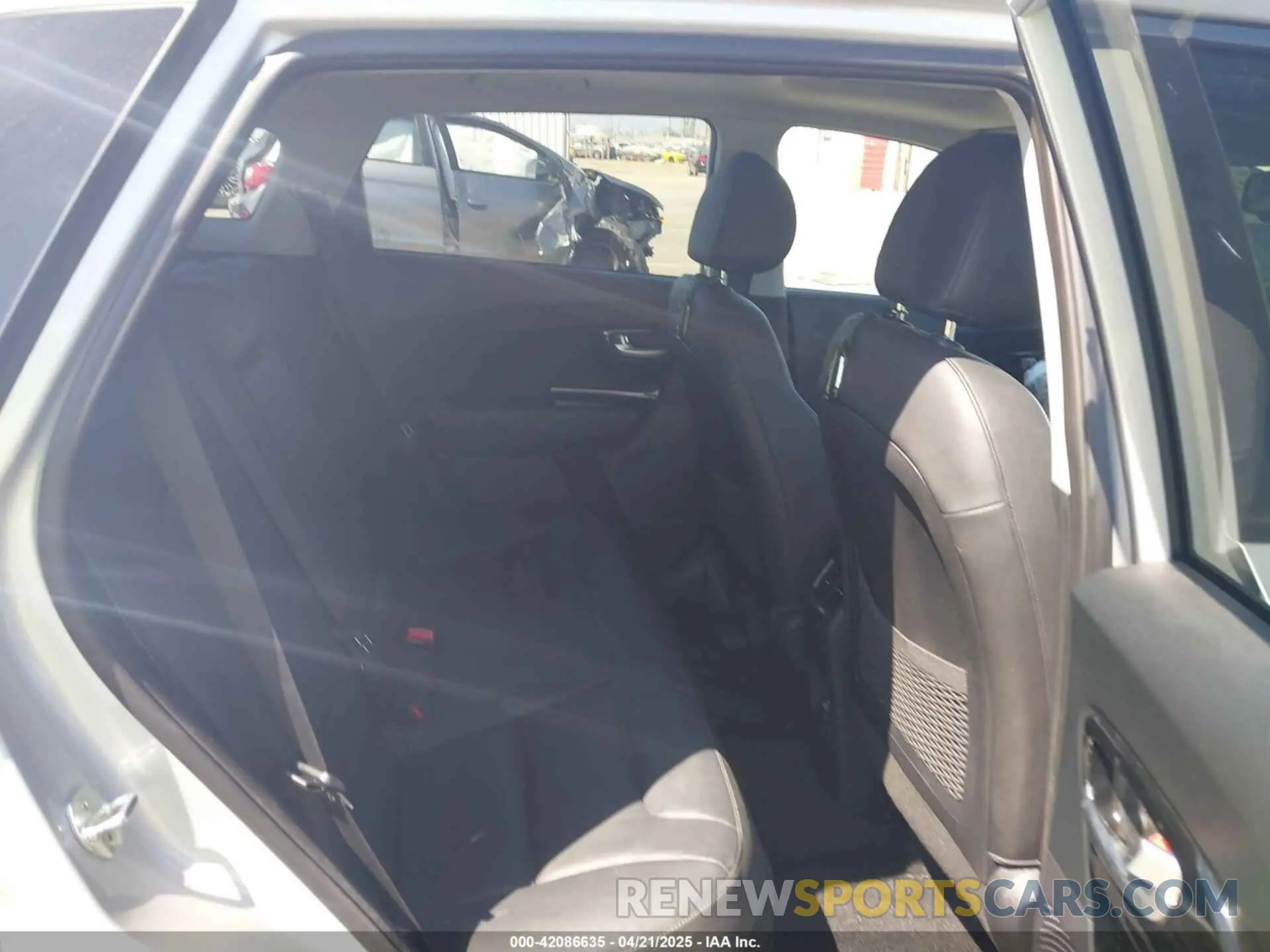 8 Photograph of a damaged car KNDCC3LD8K5315199 KIA NIRO PLUG-IN HYBRID 2019