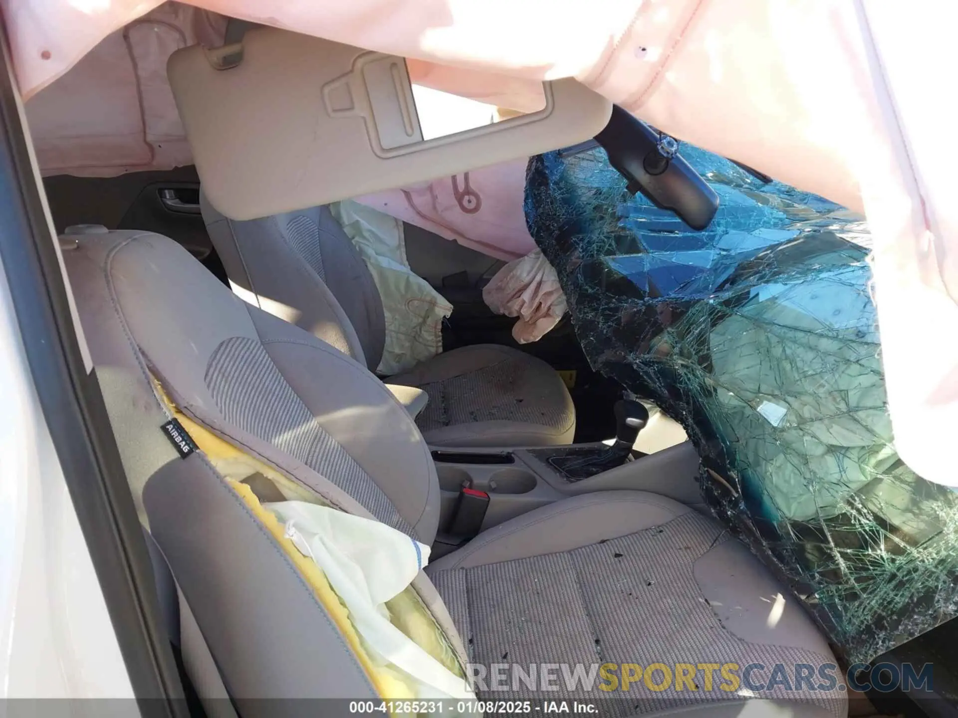 5 Photograph of a damaged car KNDCM3LD0K5283166 KIA NIRO PLUG-IN HYBRID 2019