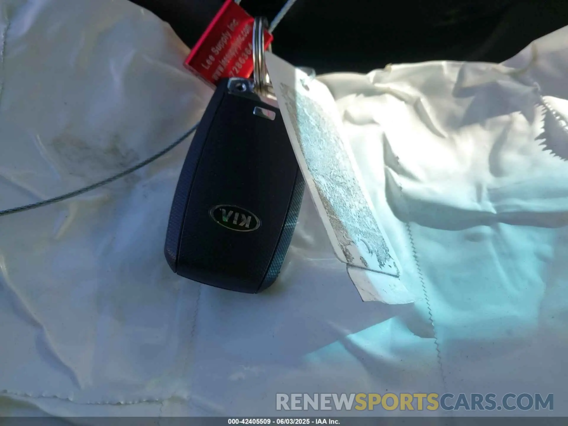 11 Photograph of a damaged car KNDCM3LD1K5216916 KIA NIRO PLUG-IN HYBRID 2019