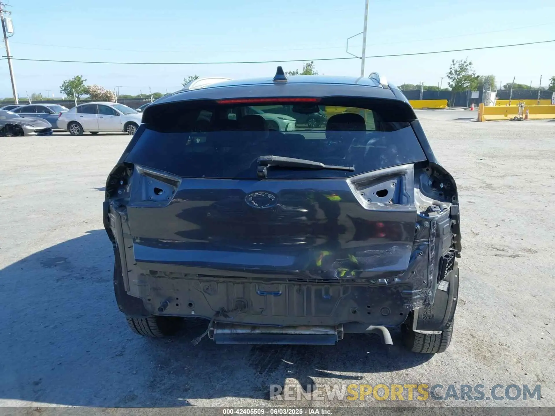 17 Photograph of a damaged car KNDCM3LD1K5216916 KIA NIRO PLUG-IN HYBRID 2019
