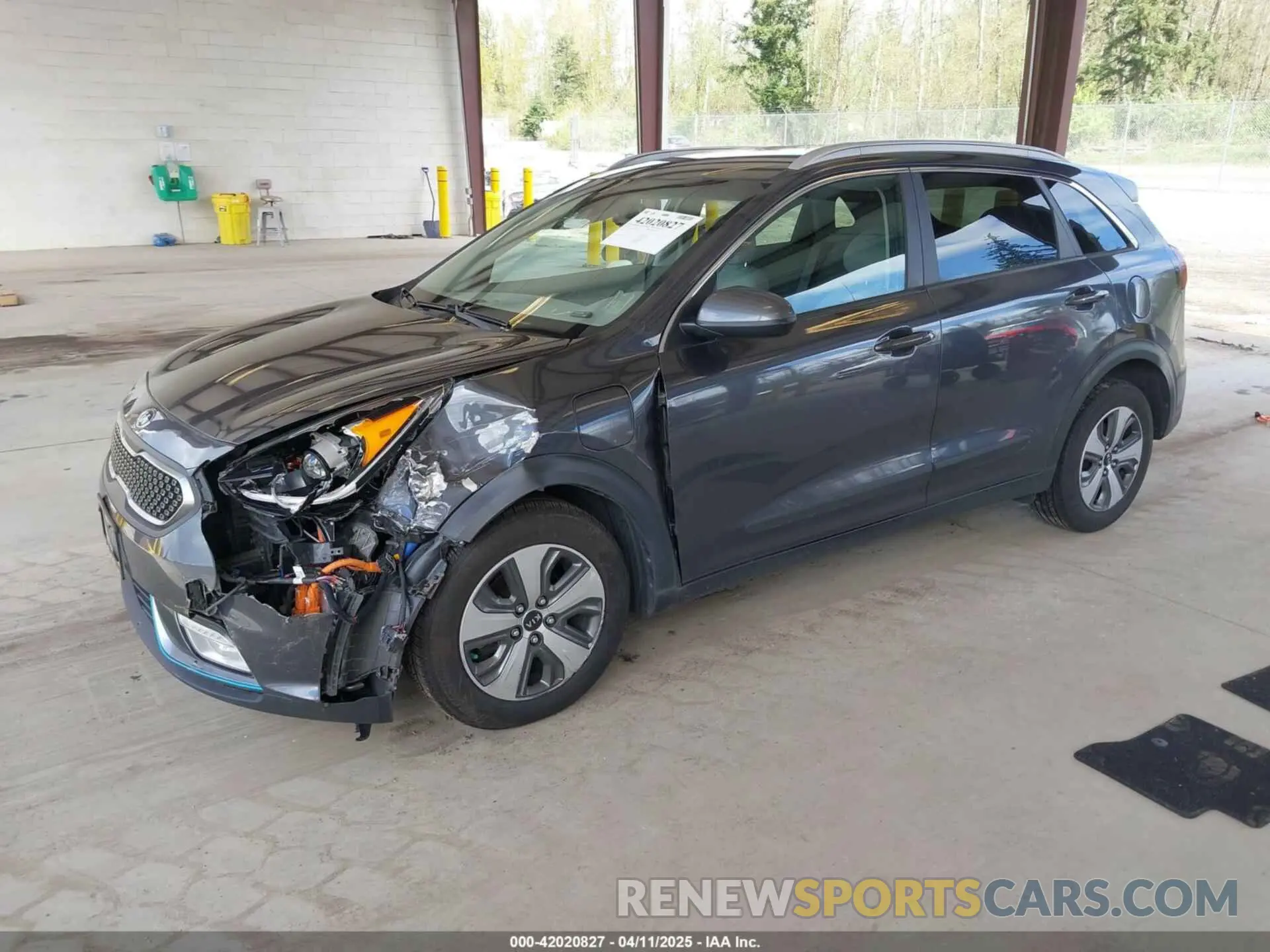 2 Photograph of a damaged car KNDCM3LD1K5217385 KIA NIRO PLUG-IN HYBRID 2019