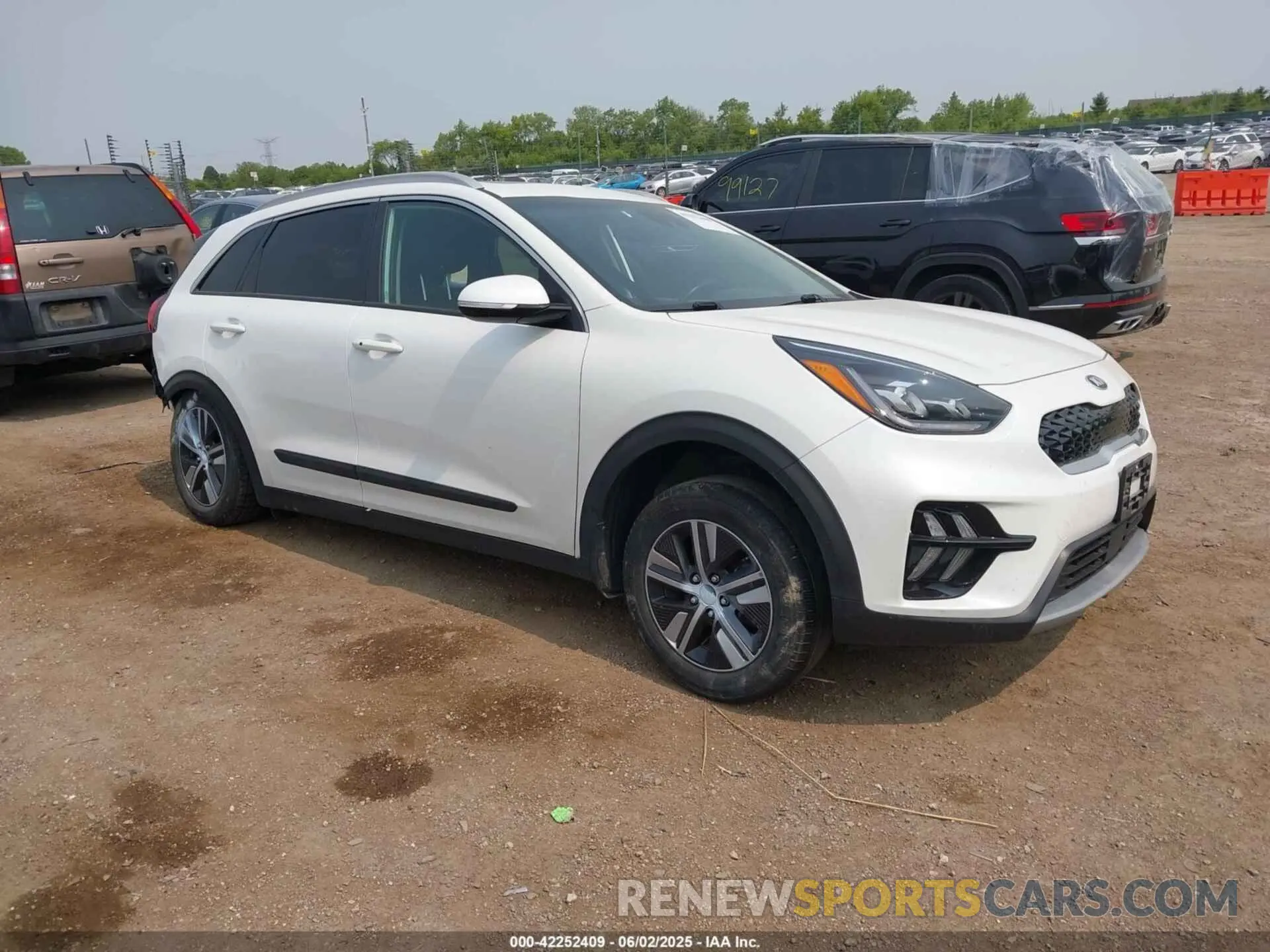 1 Photograph of a damaged car KNDCC3LD0L5439033 KIA NIRO PLUG-IN HYBRID 2020