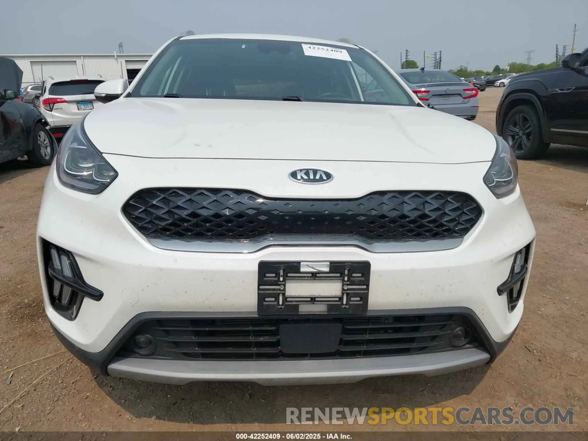 13 Photograph of a damaged car KNDCC3LD0L5439033 KIA NIRO PLUG-IN HYBRID 2020