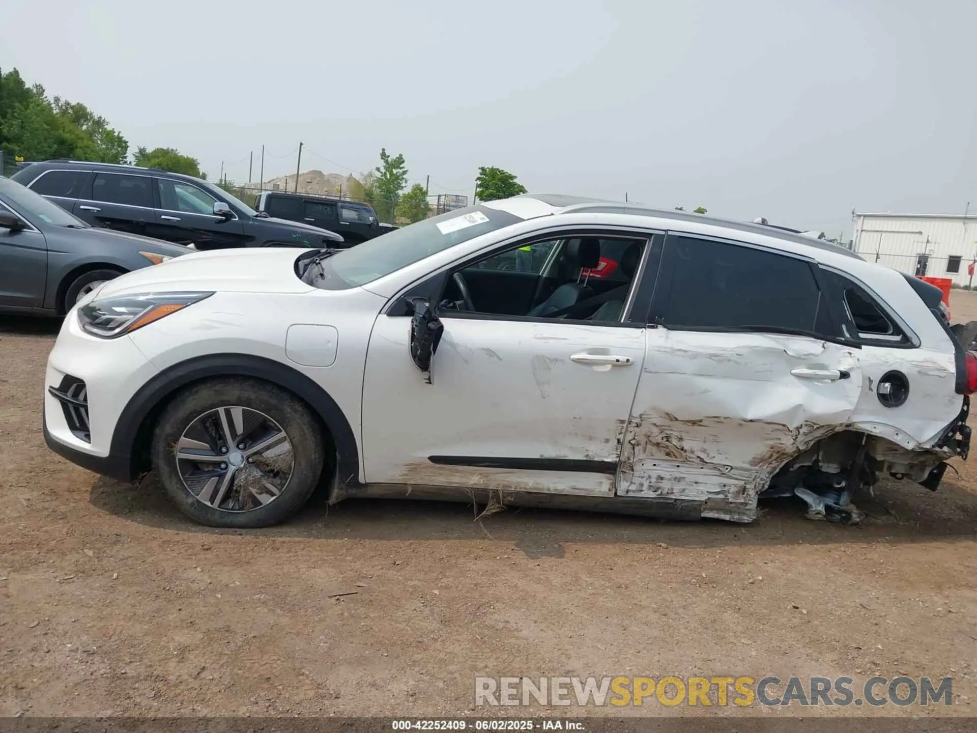 15 Photograph of a damaged car KNDCC3LD0L5439033 KIA NIRO PLUG-IN HYBRID 2020