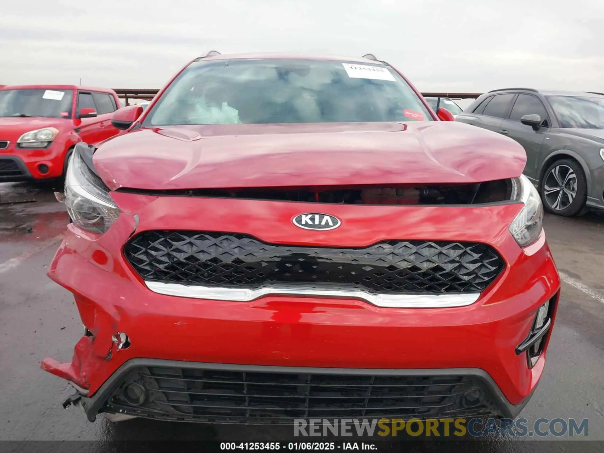 13 Photograph of a damaged car KNDCM3LD1L5452600 KIA NIRO PLUG-IN HYBRID 2020