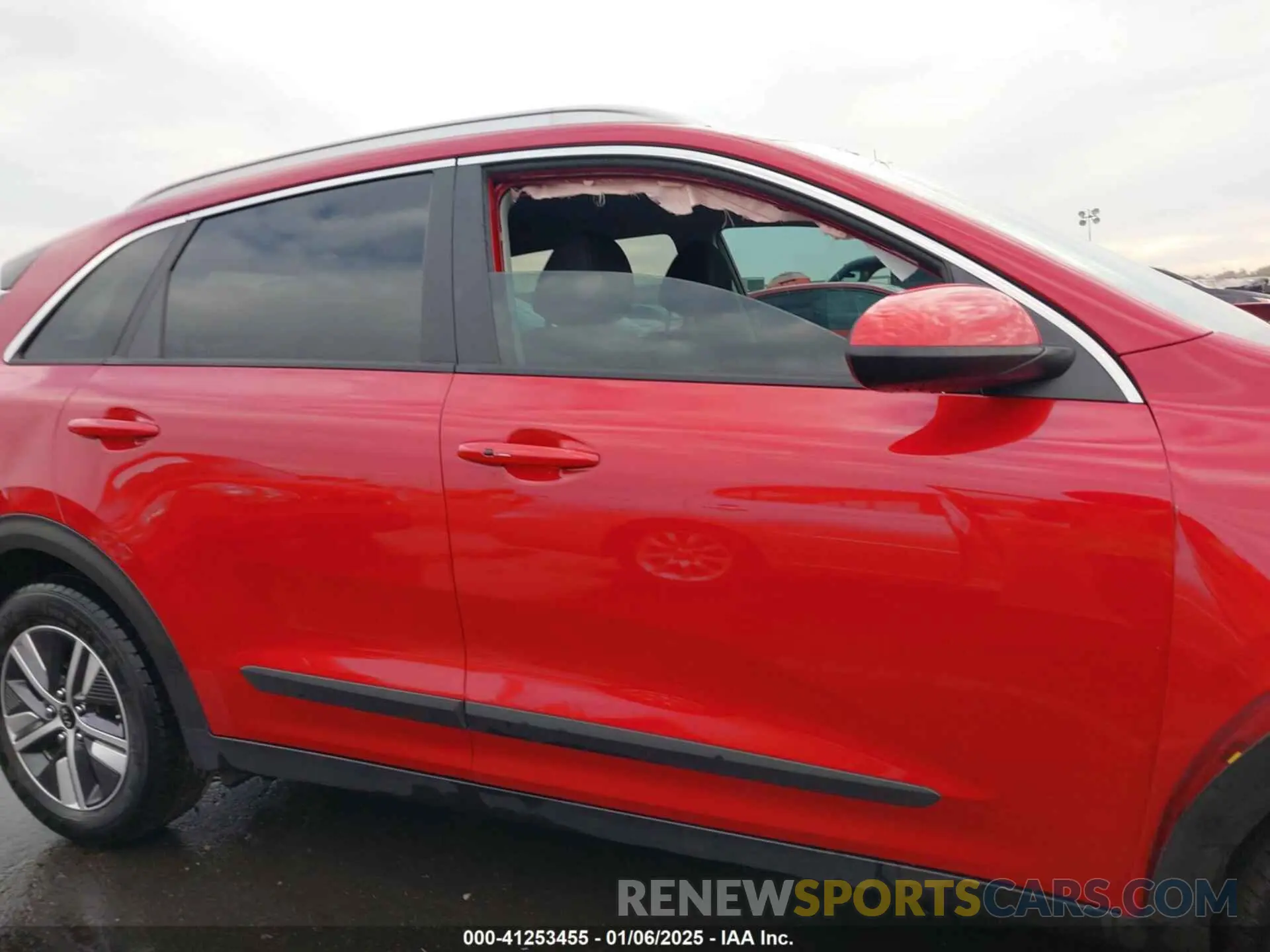 14 Photograph of a damaged car KNDCM3LD1L5452600 KIA NIRO PLUG-IN HYBRID 2020