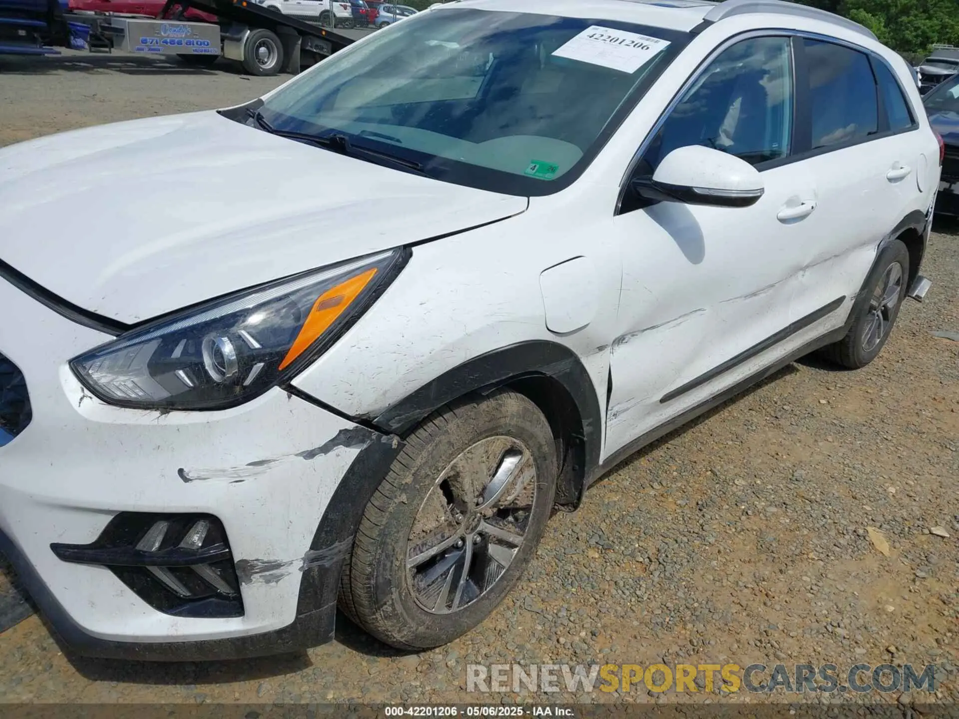 6 Photograph of a damaged car KNDCC3LD9N5504948 KIA NIRO PLUG-IN HYBRID 2022