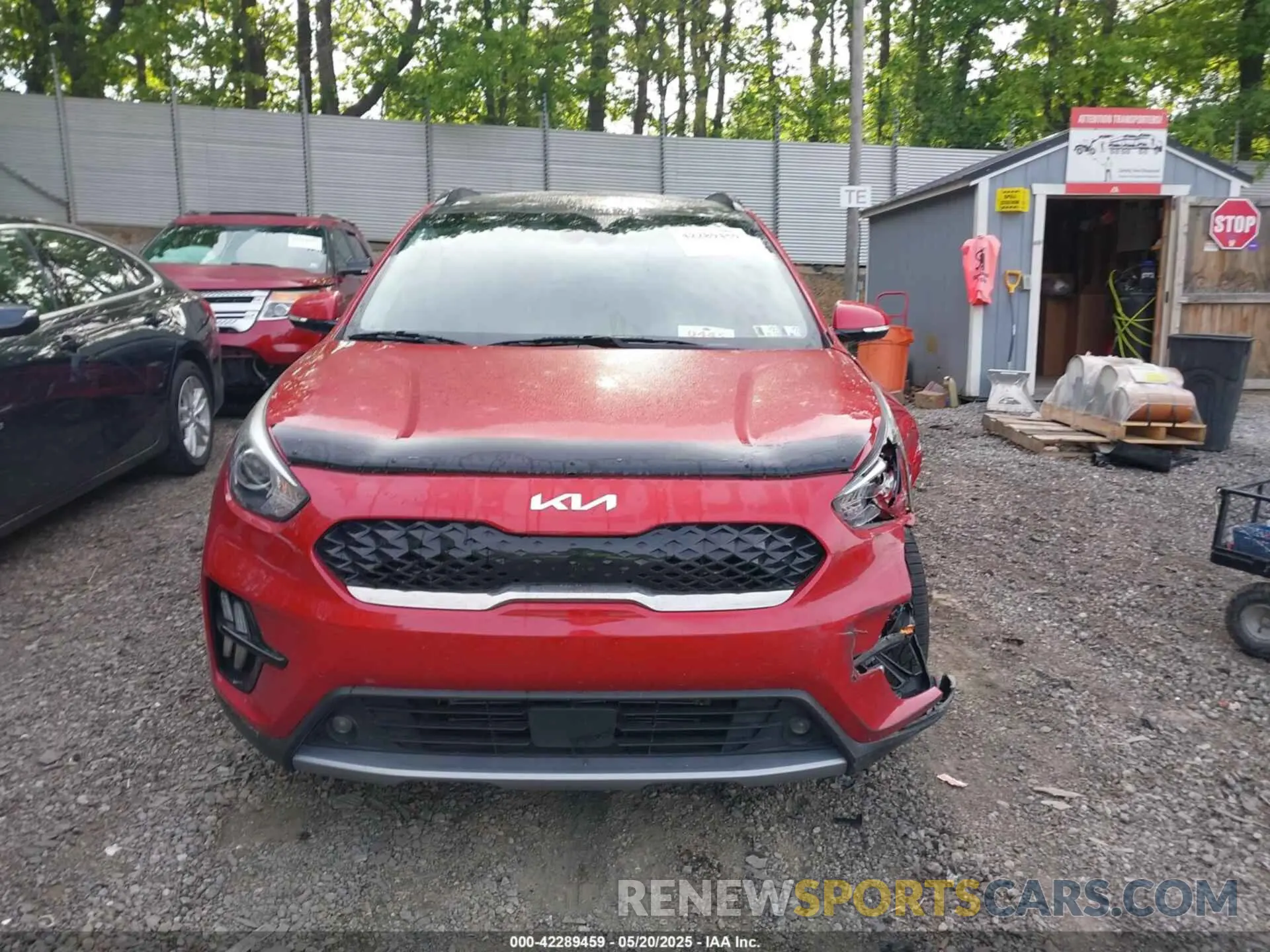 12 Photograph of a damaged car KNDCC3LD9N5532538 KIA NIRO PLUG-IN HYBRID 2022