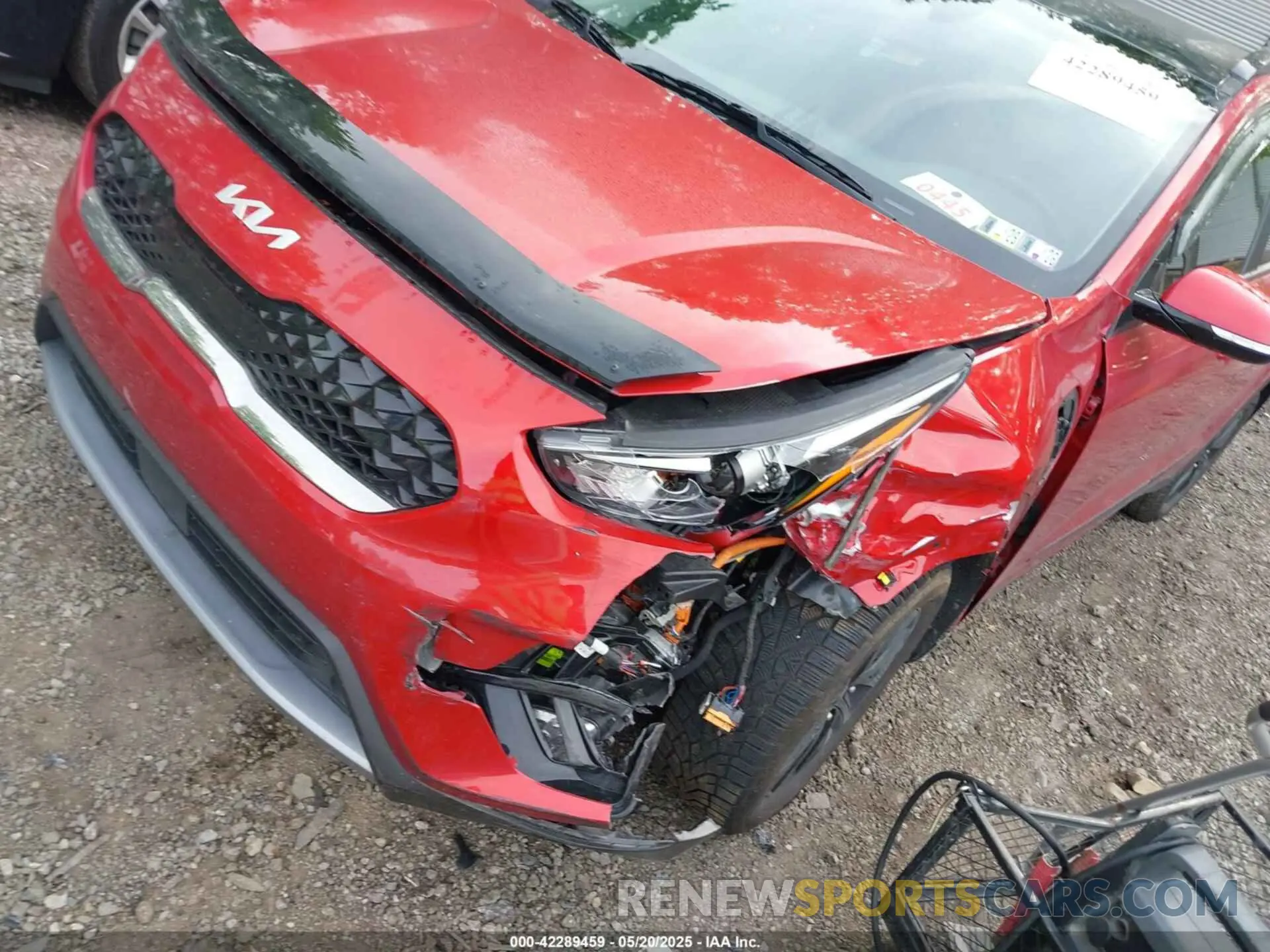 6 Photograph of a damaged car KNDCC3LD9N5532538 KIA NIRO PLUG-IN HYBRID 2022