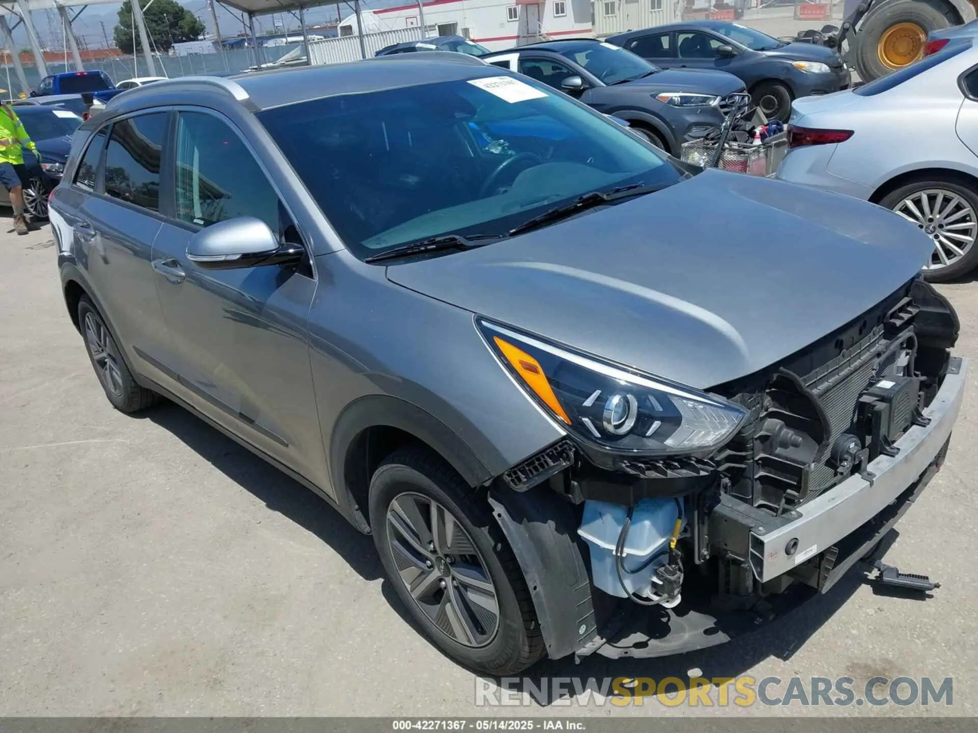 1 Photograph of a damaged car KNDCD3LD1N5498852 KIA NIRO PLUG-IN HYBRID 2022