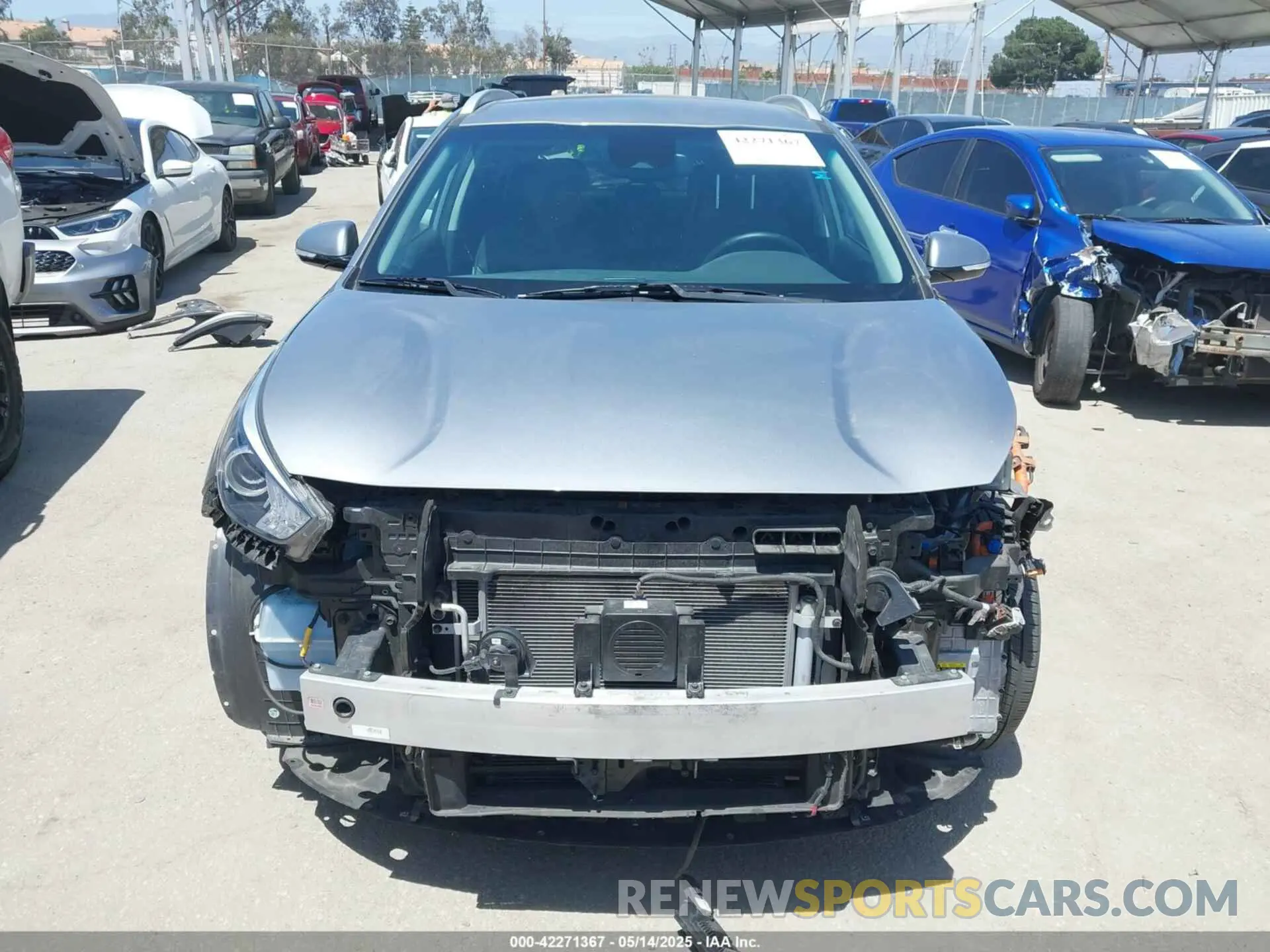 13 Photograph of a damaged car KNDCD3LD1N5498852 KIA NIRO PLUG-IN HYBRID 2022