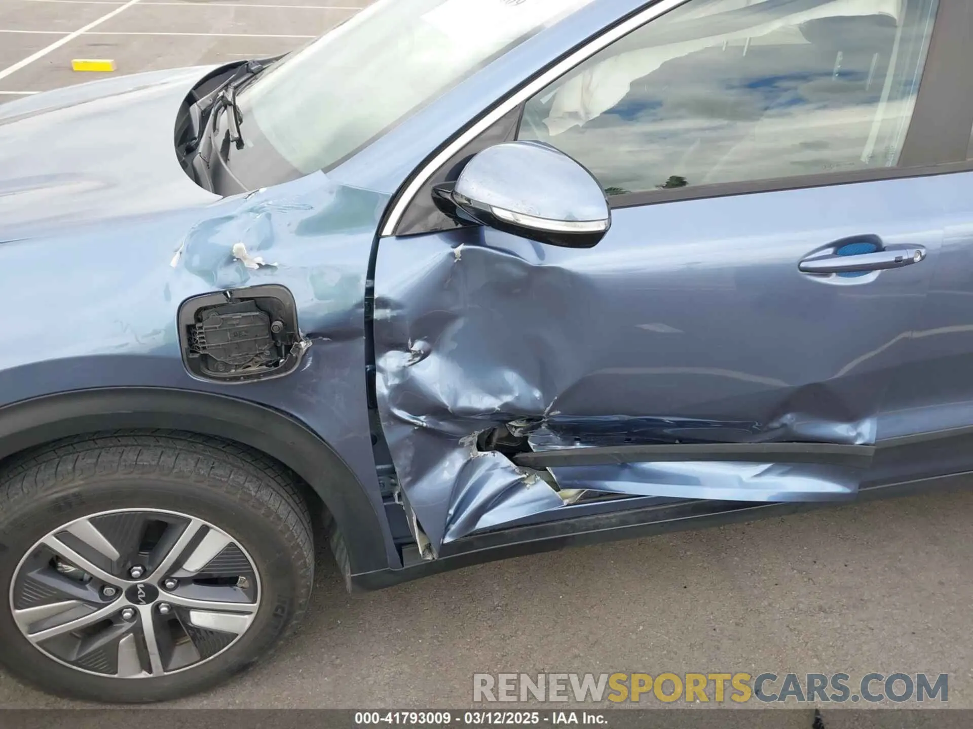6 Photograph of a damaged car KNDCD3LD3N5520866 KIA NIRO PLUG-IN HYBRID 2022