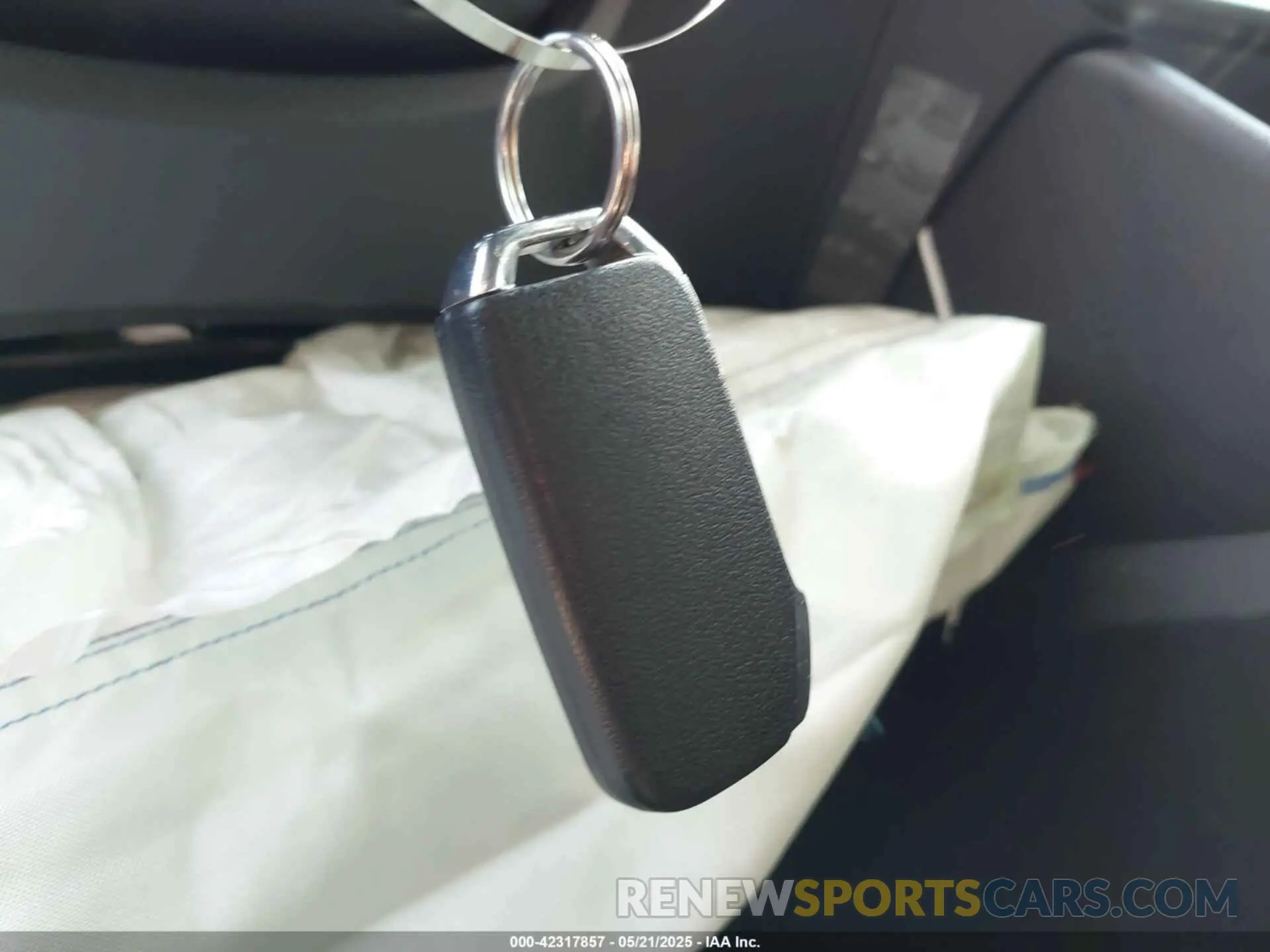 11 Photograph of a damaged car KNDCM3LD0N5515317 KIA NIRO PLUG-IN HYBRID 2022