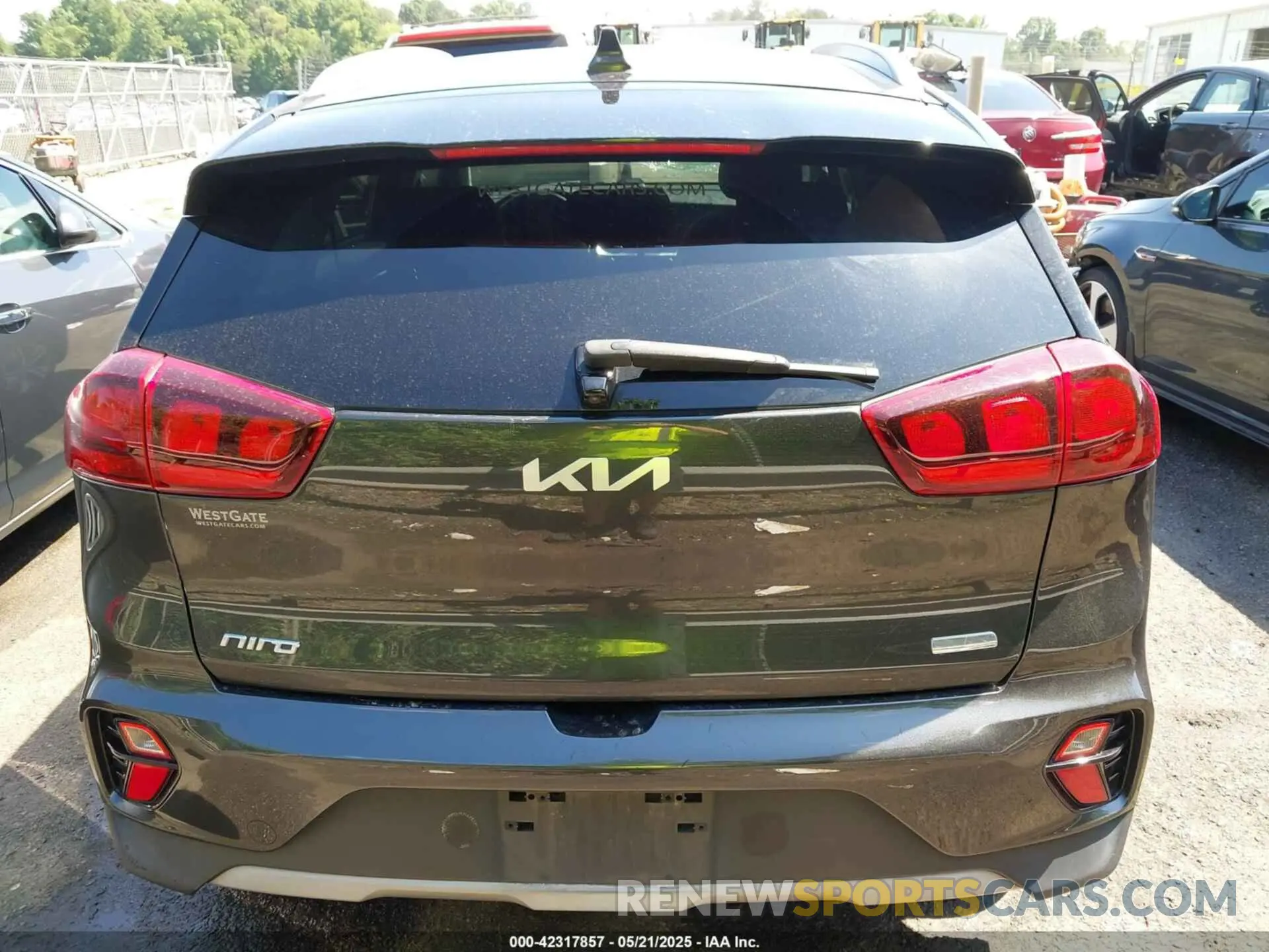 16 Photograph of a damaged car KNDCM3LD0N5515317 KIA NIRO PLUG-IN HYBRID 2022