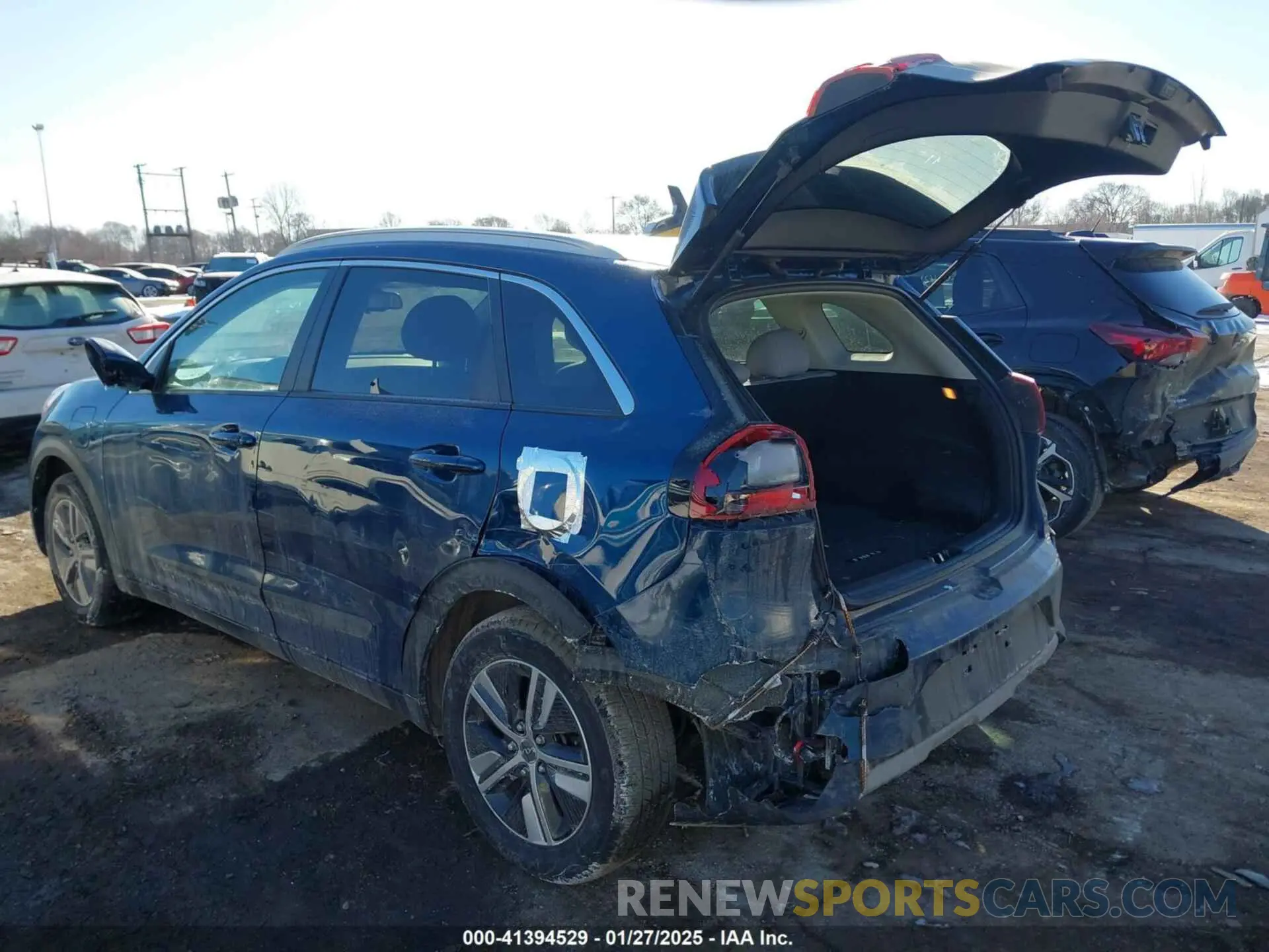 3 Photograph of a damaged car KNDCM3LD4N5499400 KIA NIRO PLUG-IN HYBRID 2022