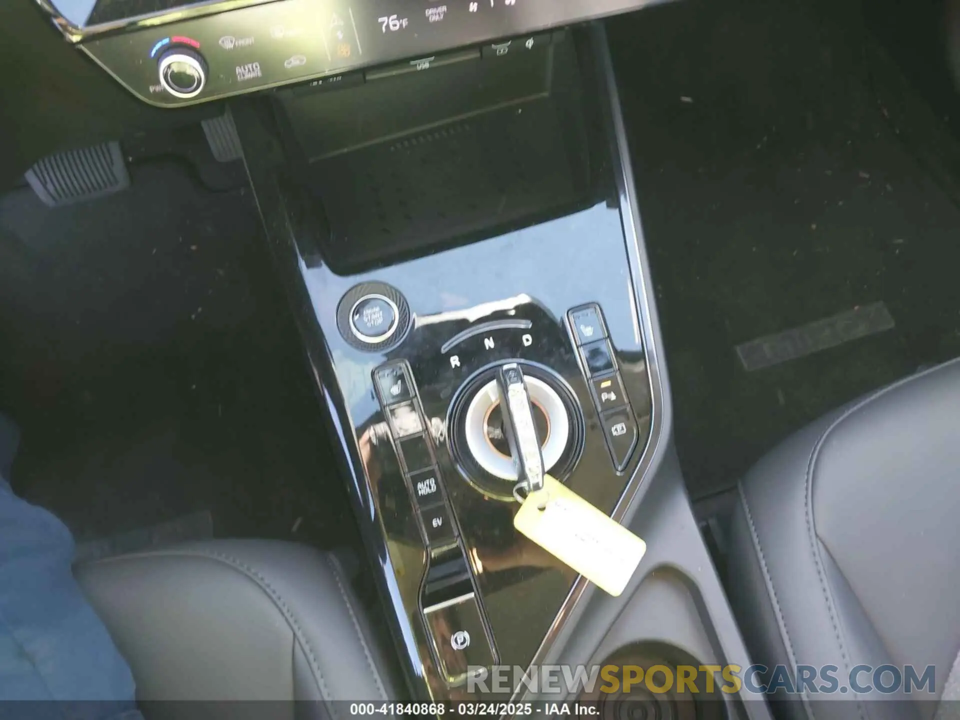 11 Photograph of a damaged car KNDCS3LF8R5171202 KIA NIRO PLUG-IN HYBRID 2024