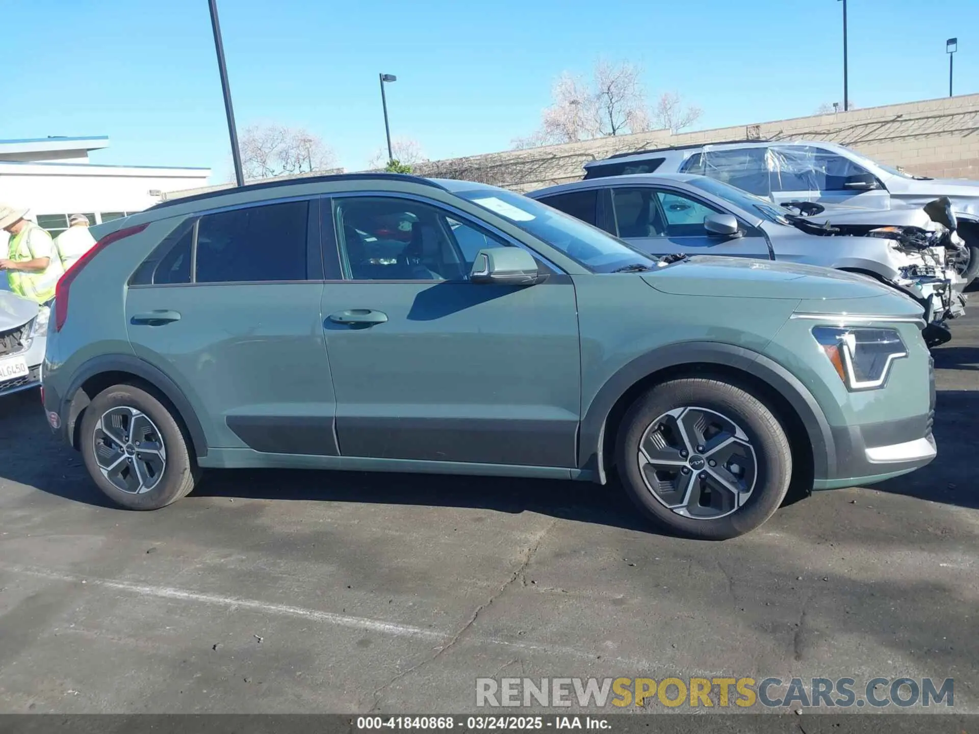 14 Photograph of a damaged car KNDCS3LF8R5171202 KIA NIRO PLUG-IN HYBRID 2024