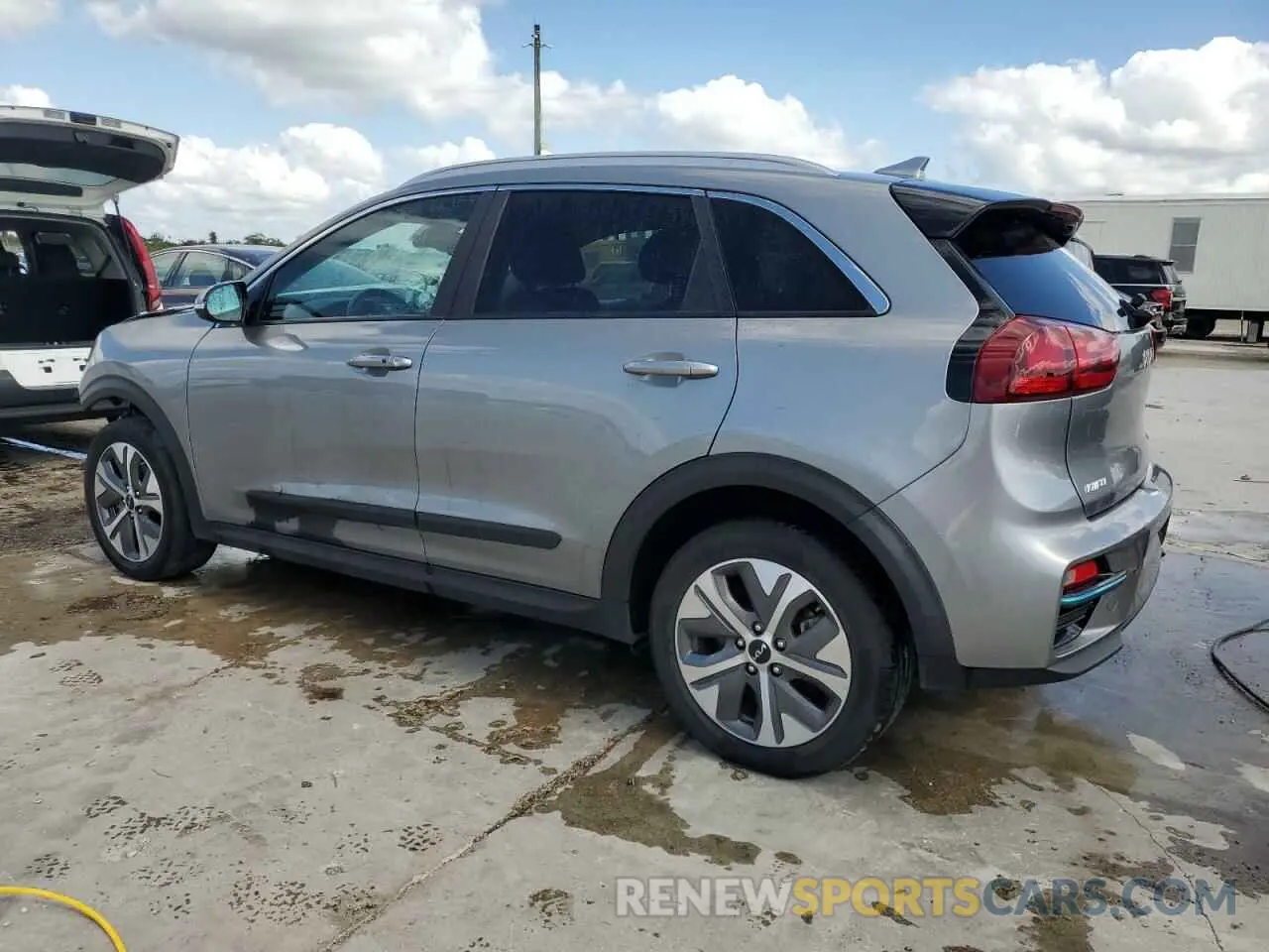 2 Photograph of a damaged car KNDCC3LG0N5161196 KIA NIRO S 2022