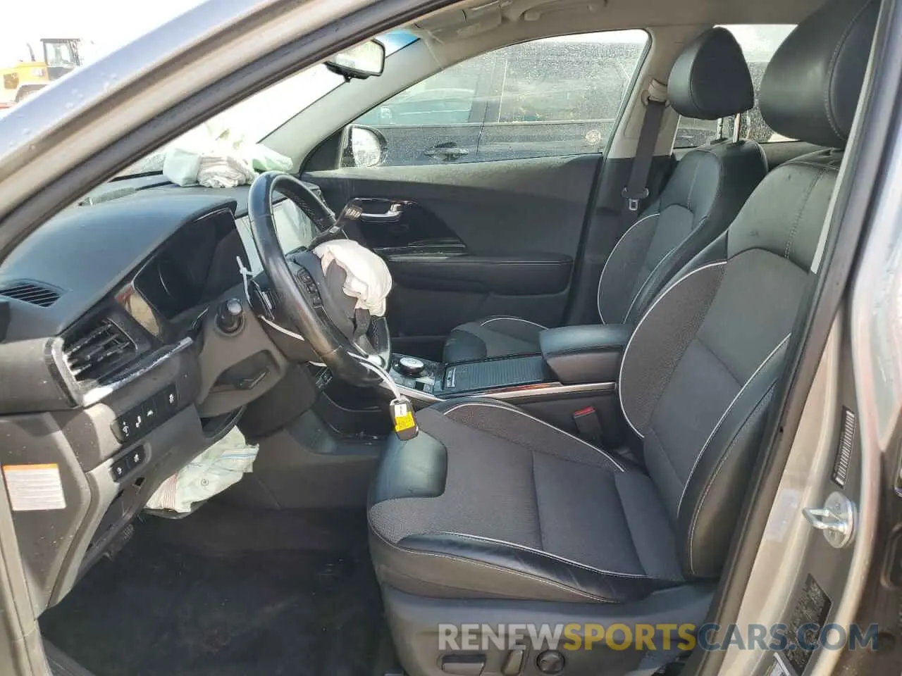 7 Photograph of a damaged car KNDCC3LG0N5161196 KIA NIRO S 2022