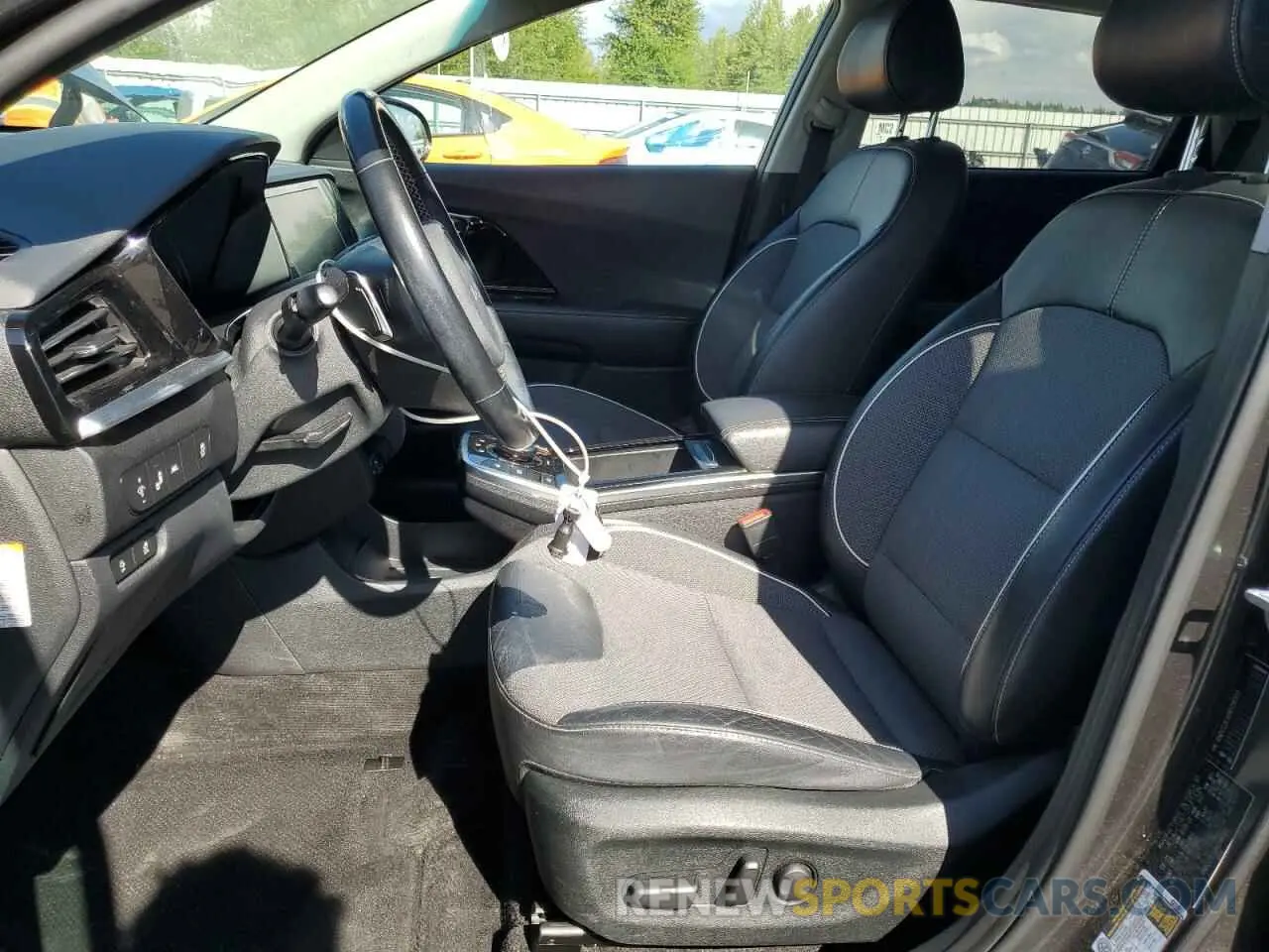 7 Photograph of a damaged car KNDCC3LG1N5116302 KIA NIRO S 2022