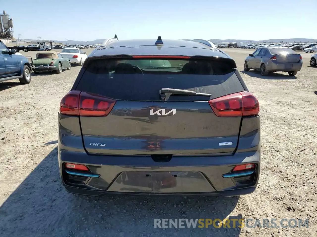 6 Photograph of a damaged car KNDCC3LG4N5133675 KIA NIRO S 2022