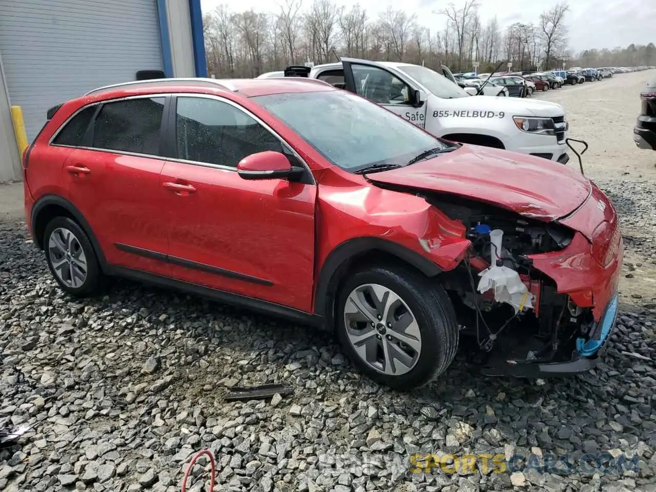 4 Photograph of a damaged car KNDCC3LG4N5160178 KIA NIRO S 2022