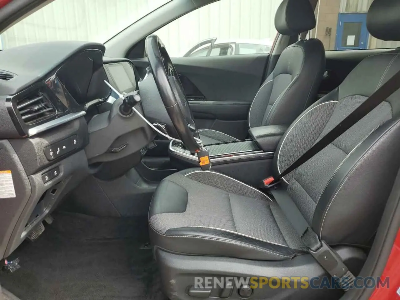 7 Photograph of a damaged car KNDCC3LG4N5160178 KIA NIRO S 2022