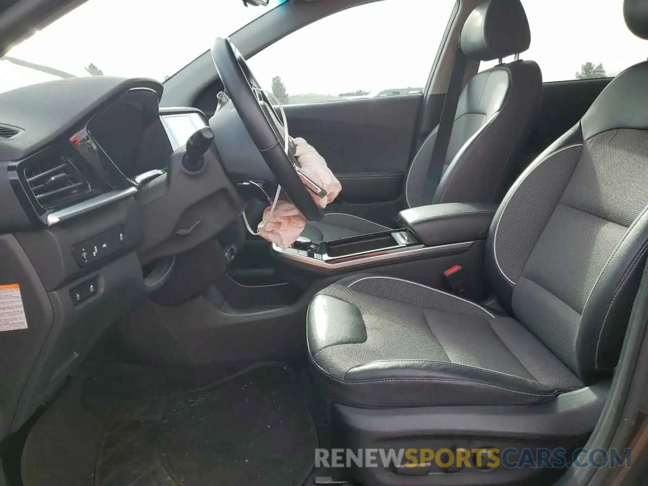 7 Photograph of a damaged car KNDCC3LG5N5160738 KIA NIRO S 2022