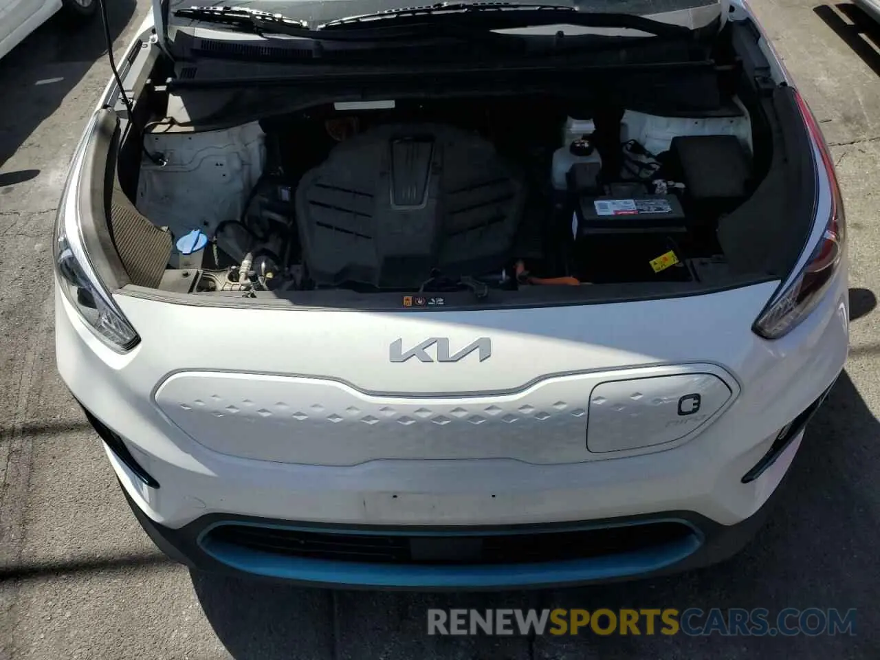 12 Photograph of a damaged car KNDCC3LG6N5116831 KIA NIRO S 2022