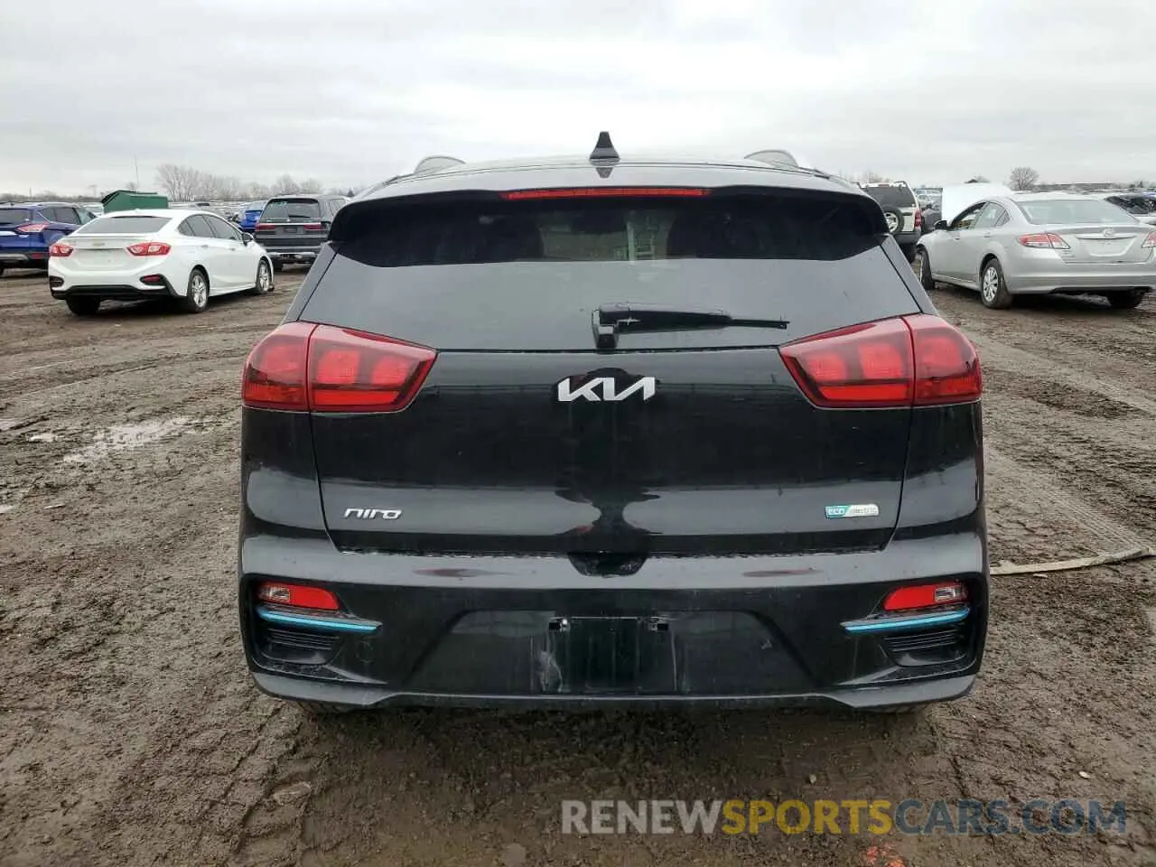 6 Photograph of a damaged car KNDCC3LGXN5134670 KIA NIRO S 2022