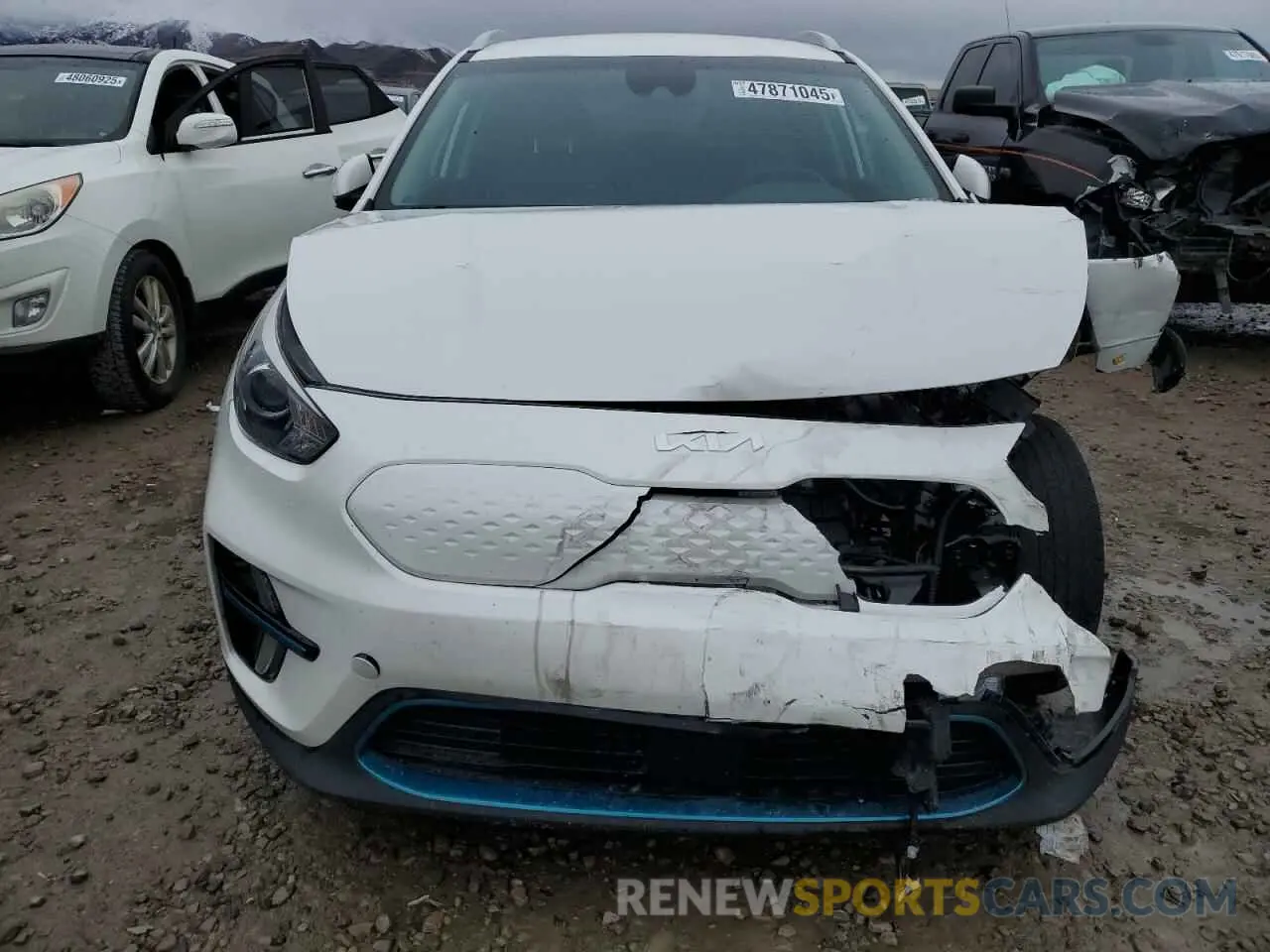5 Photograph of a damaged car KNDCC3LGXN5138167 KIA NIRO S 2022