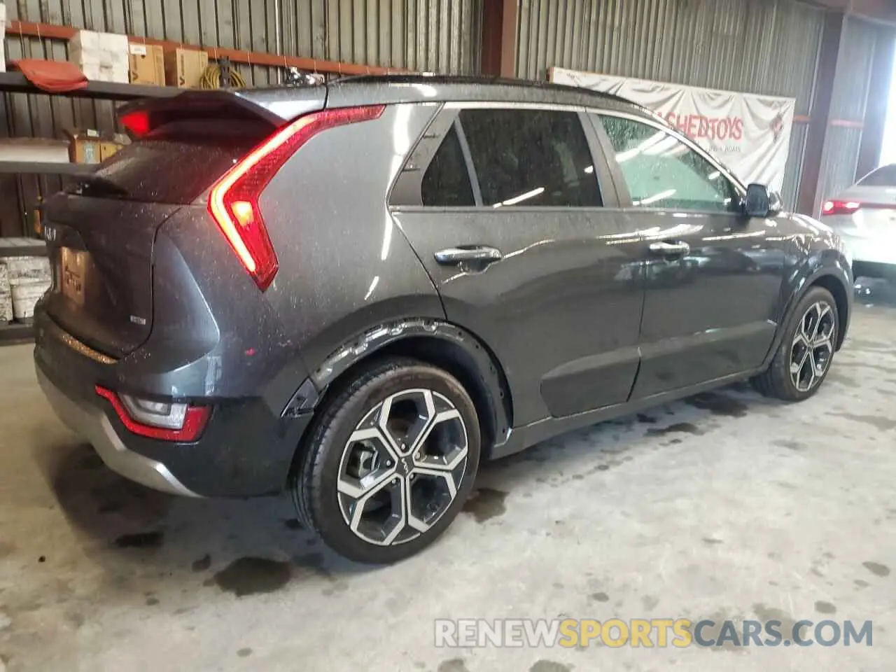 3 Photograph of a damaged car KNDCT3LE3P5050630 KIA NIRO SX 2023