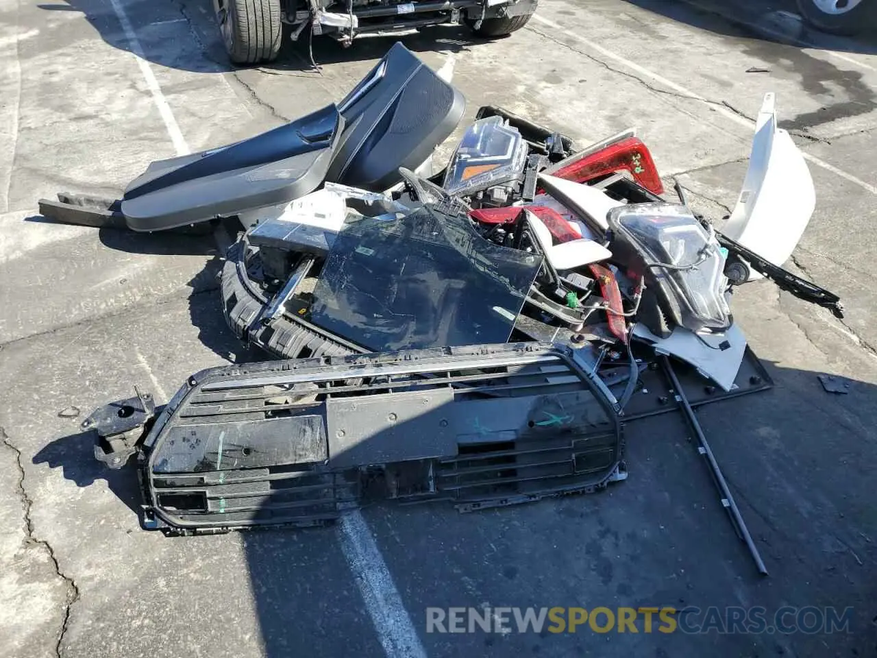 12 Photograph of a damaged car KNDCT3LE1R5130253 KIA NIRO SX 2024