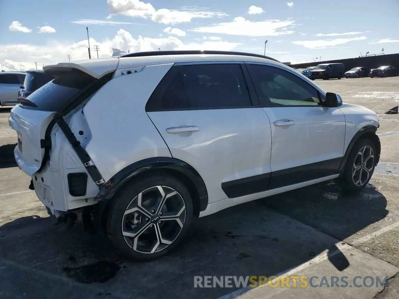 3 Photograph of a damaged car KNDCT3LE1R5130253 KIA NIRO SX 2024